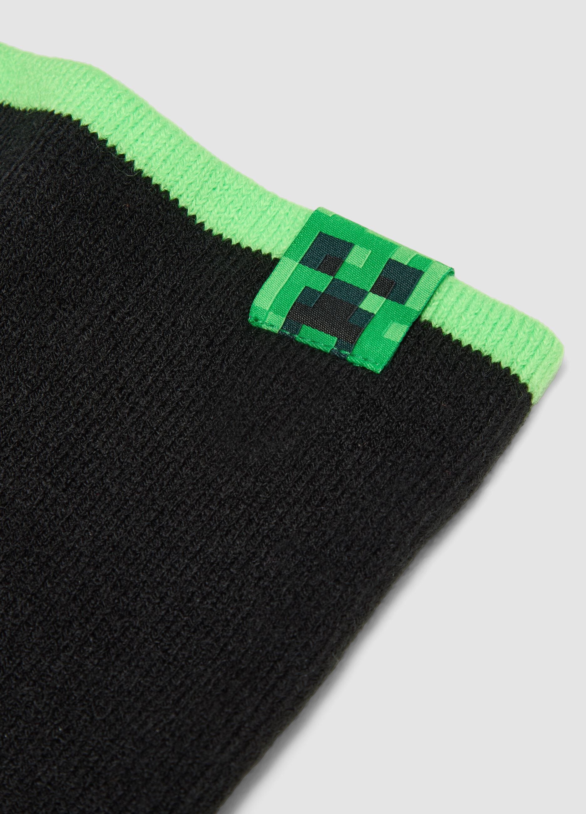 Sciarpa nera e verde in maglia a tema Minecraft