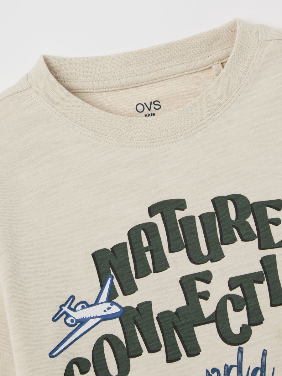 Cotton T-shirt with "Nature Connection" patch_2