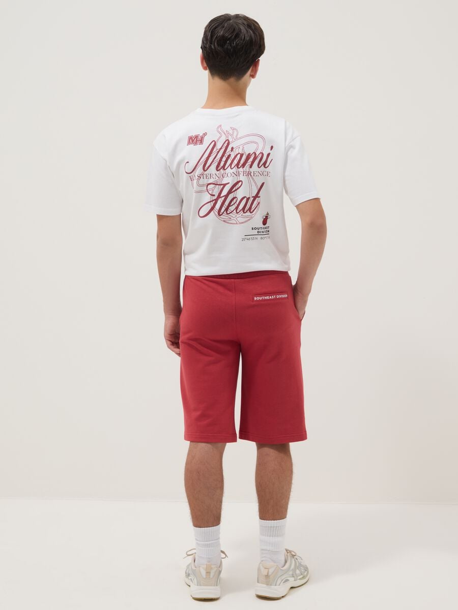 Red regular-fit cotton-blend shorts_1