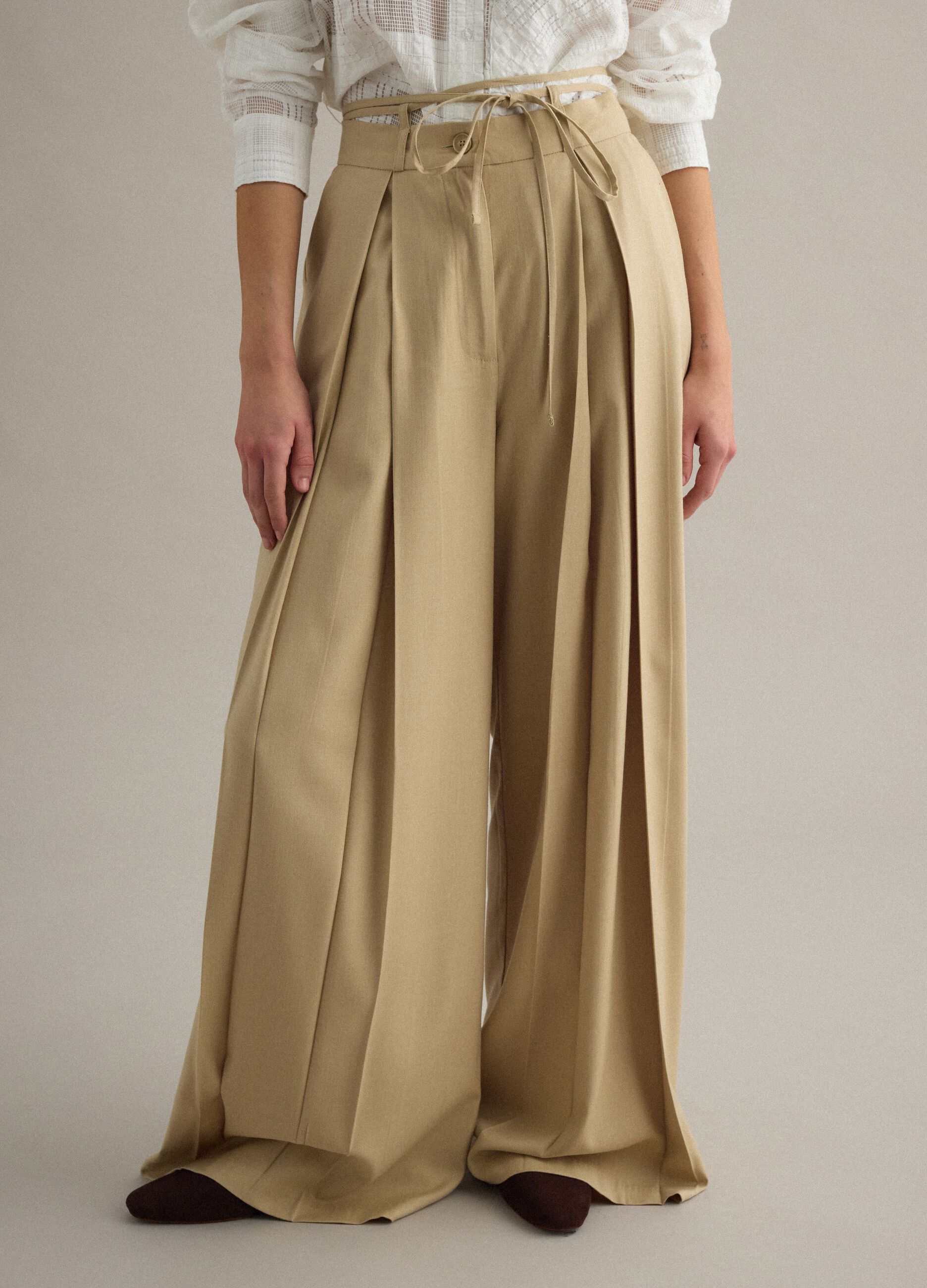 Pantaloni flare in misto viscosa beige
