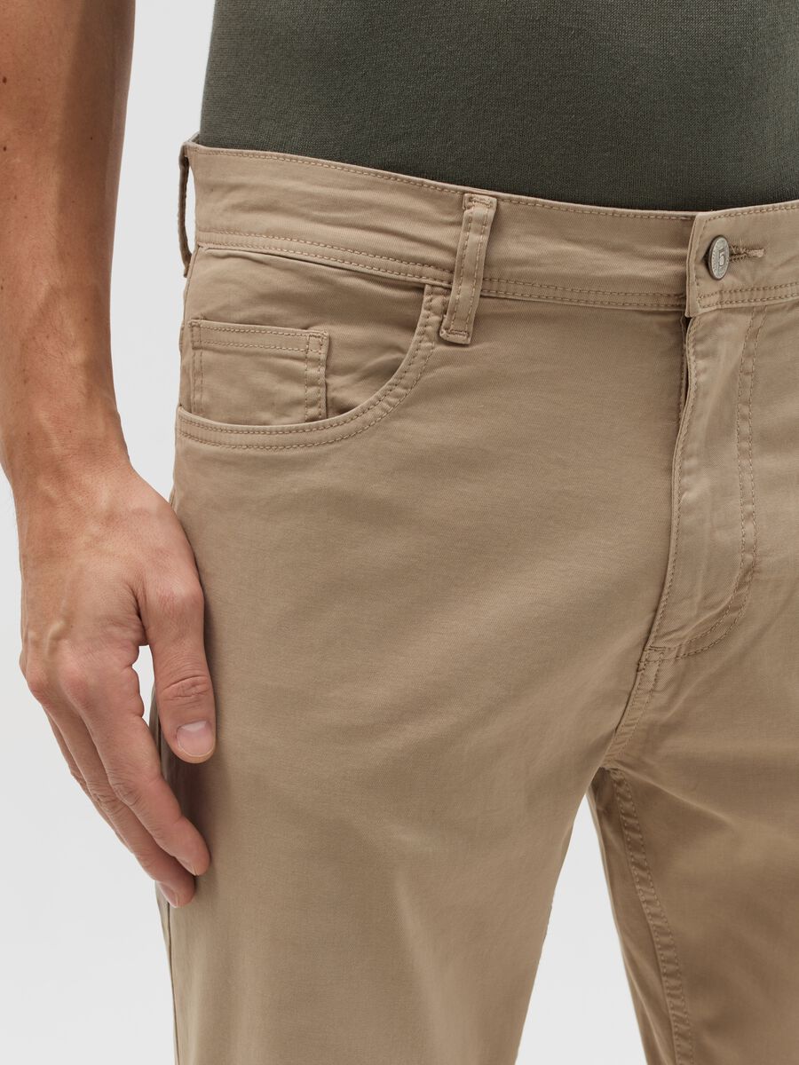Regular-fit trousers with five pockets_2
