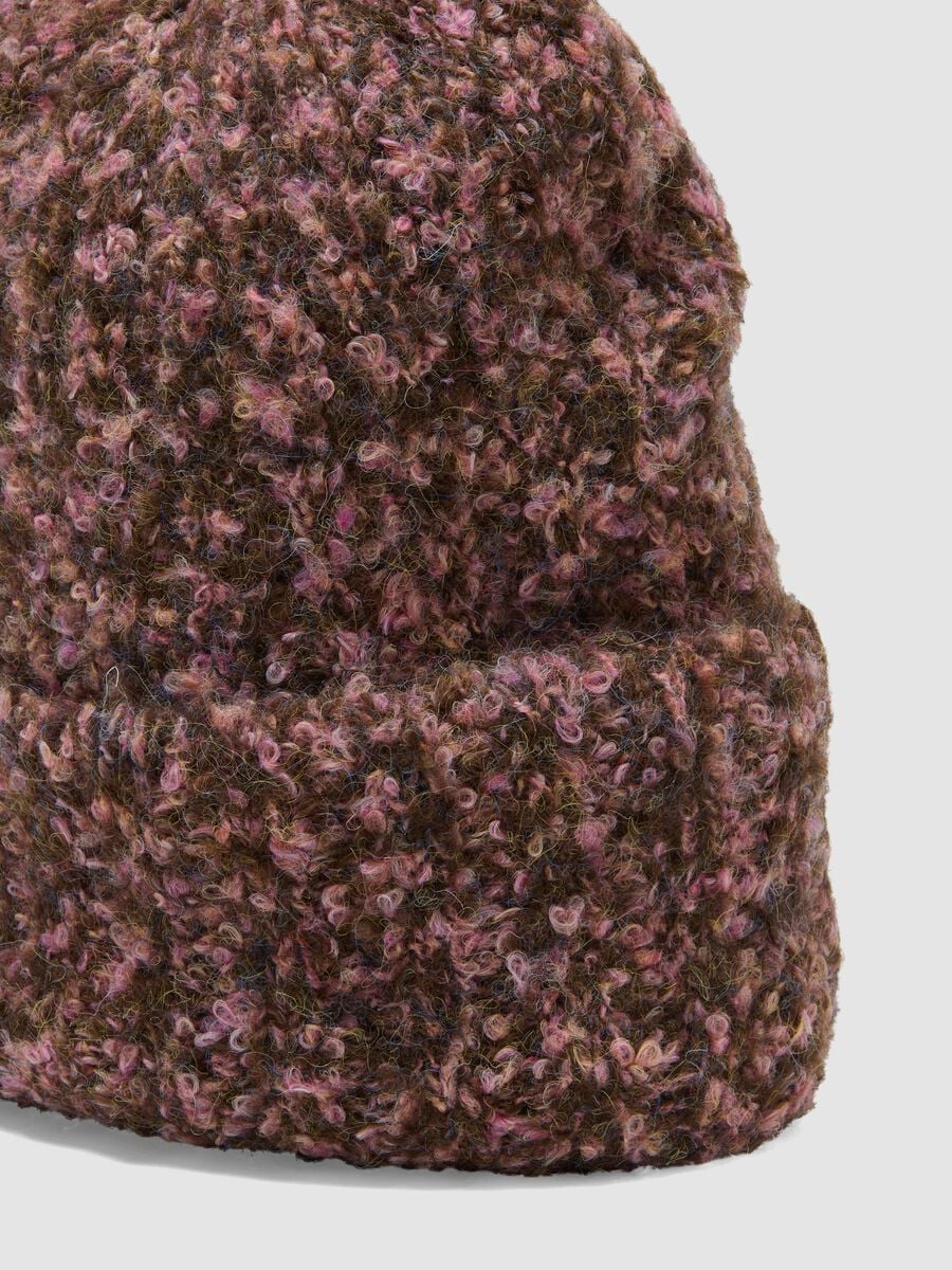 Berretto marrone in lana elasticizzata a maglia_2