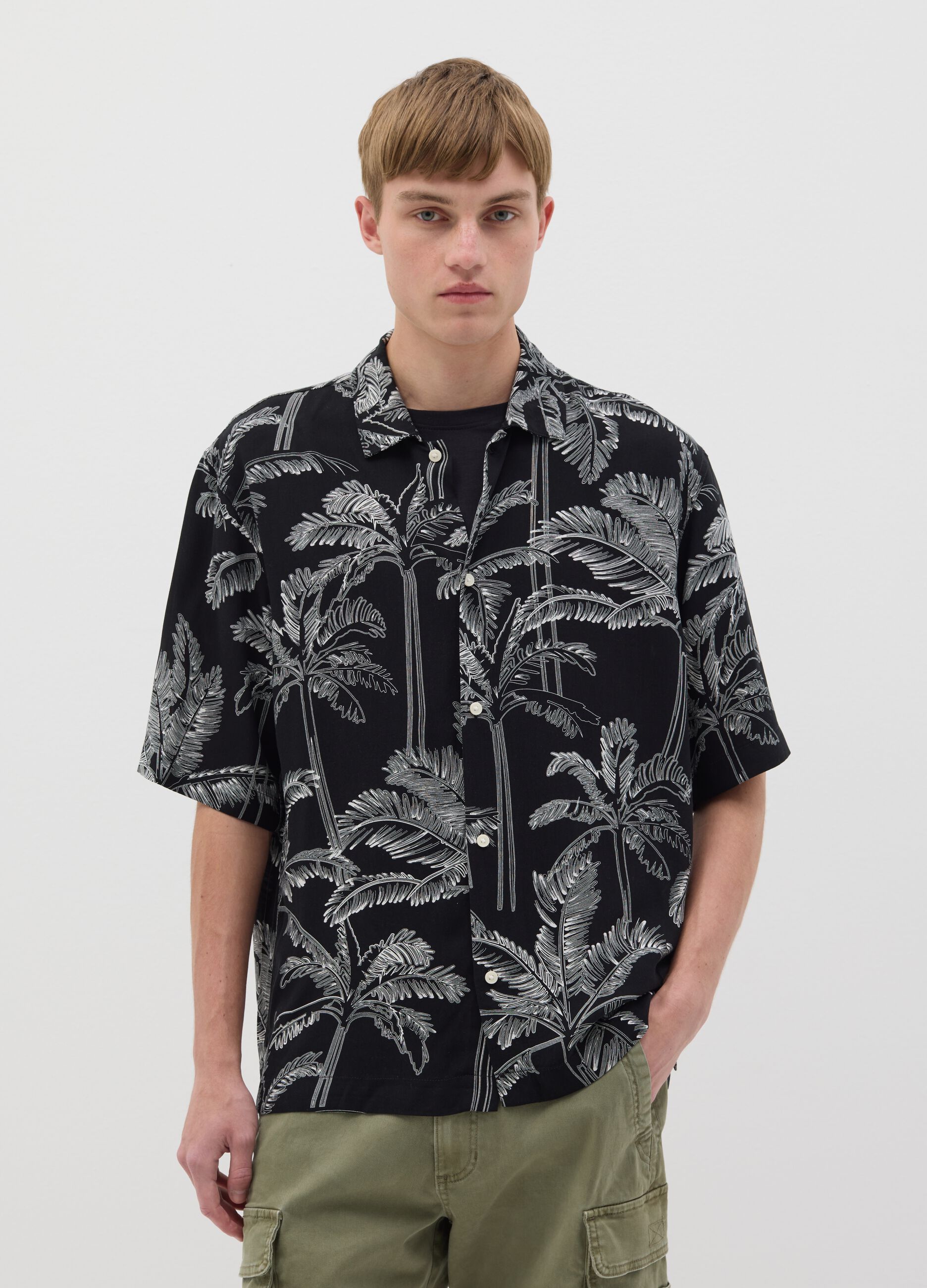 Short sleeve viscose palm print shirt