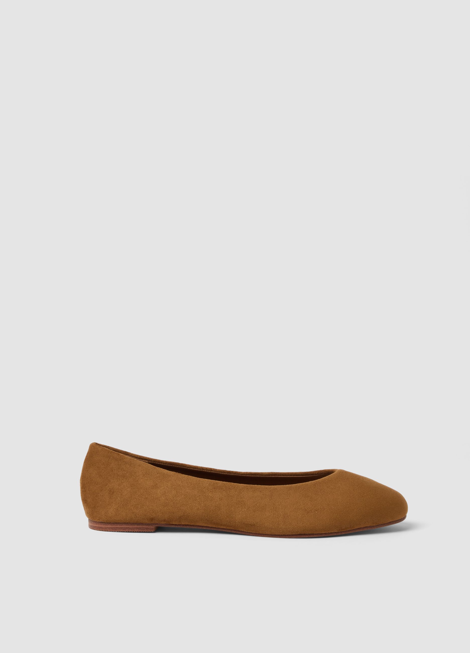 Classic brown ballet flats