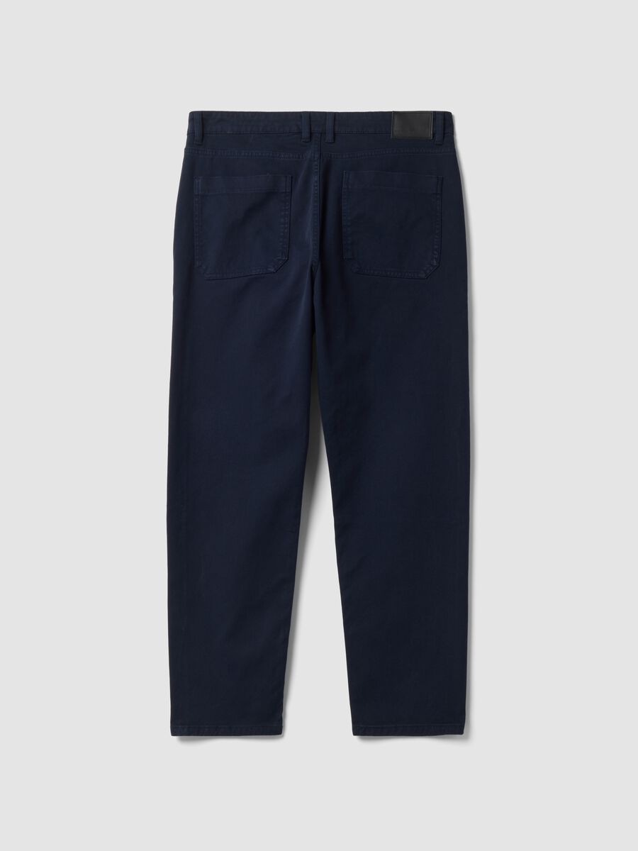 Pantaloni blu in twill di cotone elasticizzato carrot fit_7