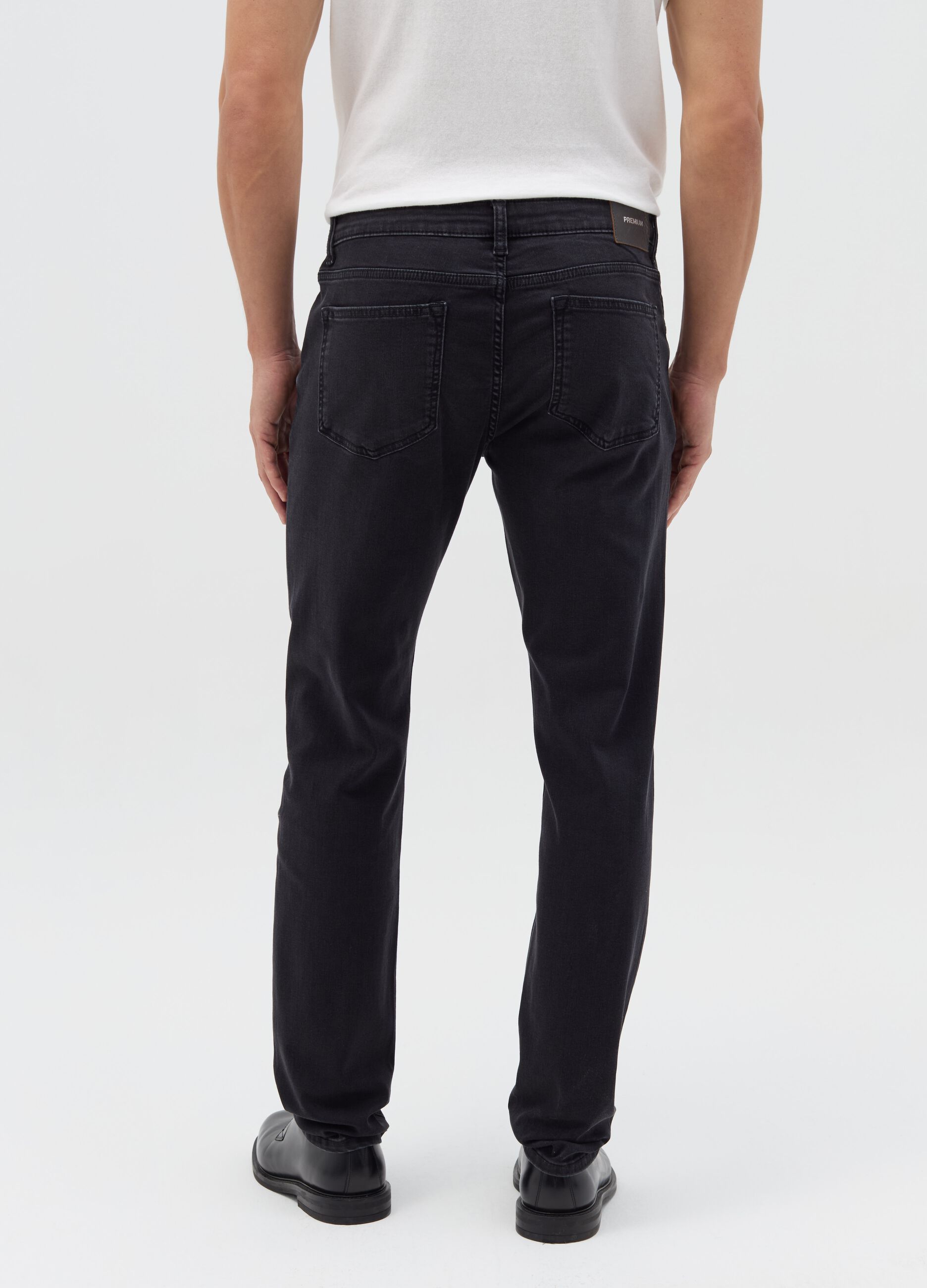 Slim-fit stretch jeans