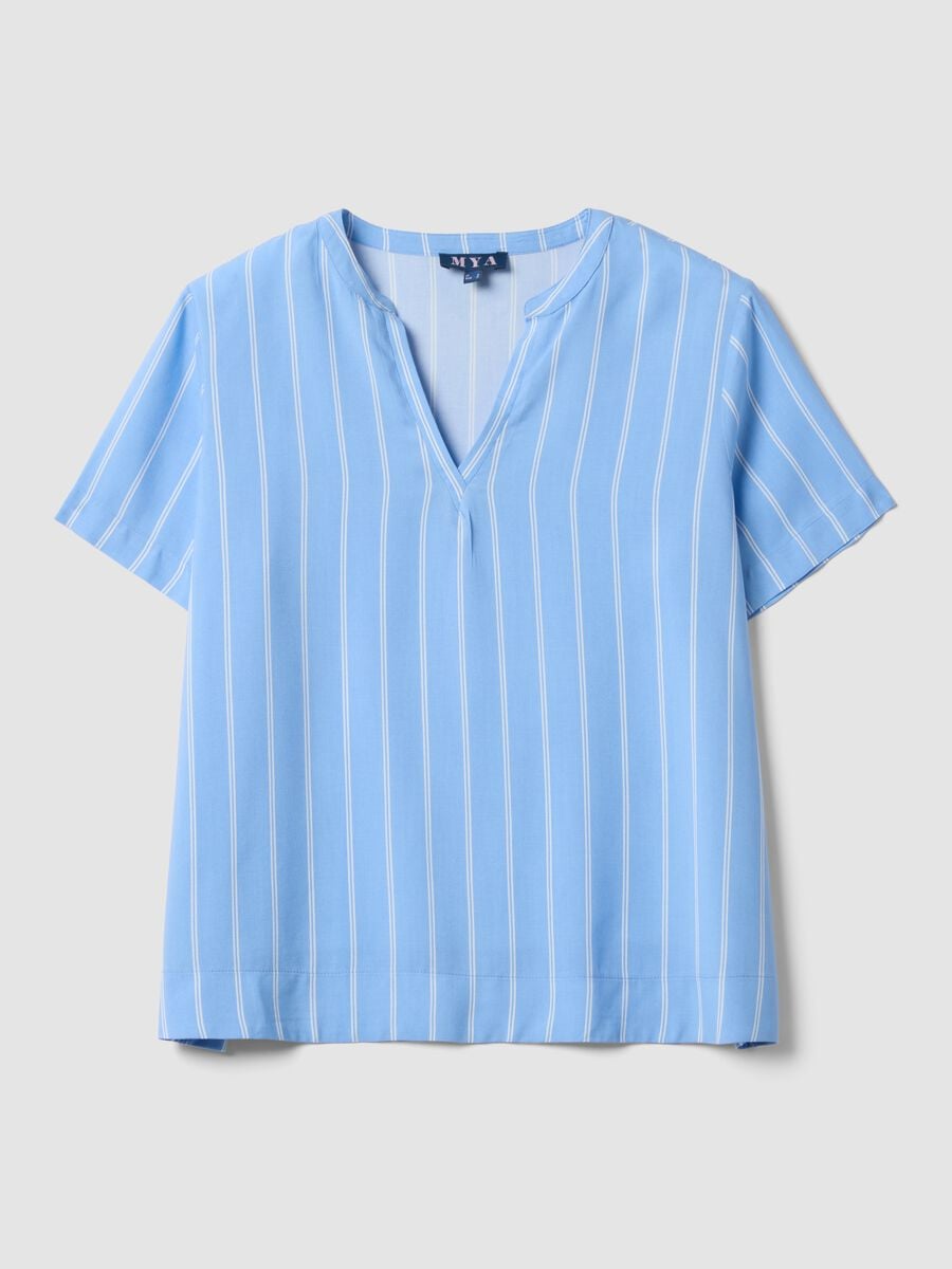 Blusa azzurra a righe in pura viscosa con collo coreano regular fit_4