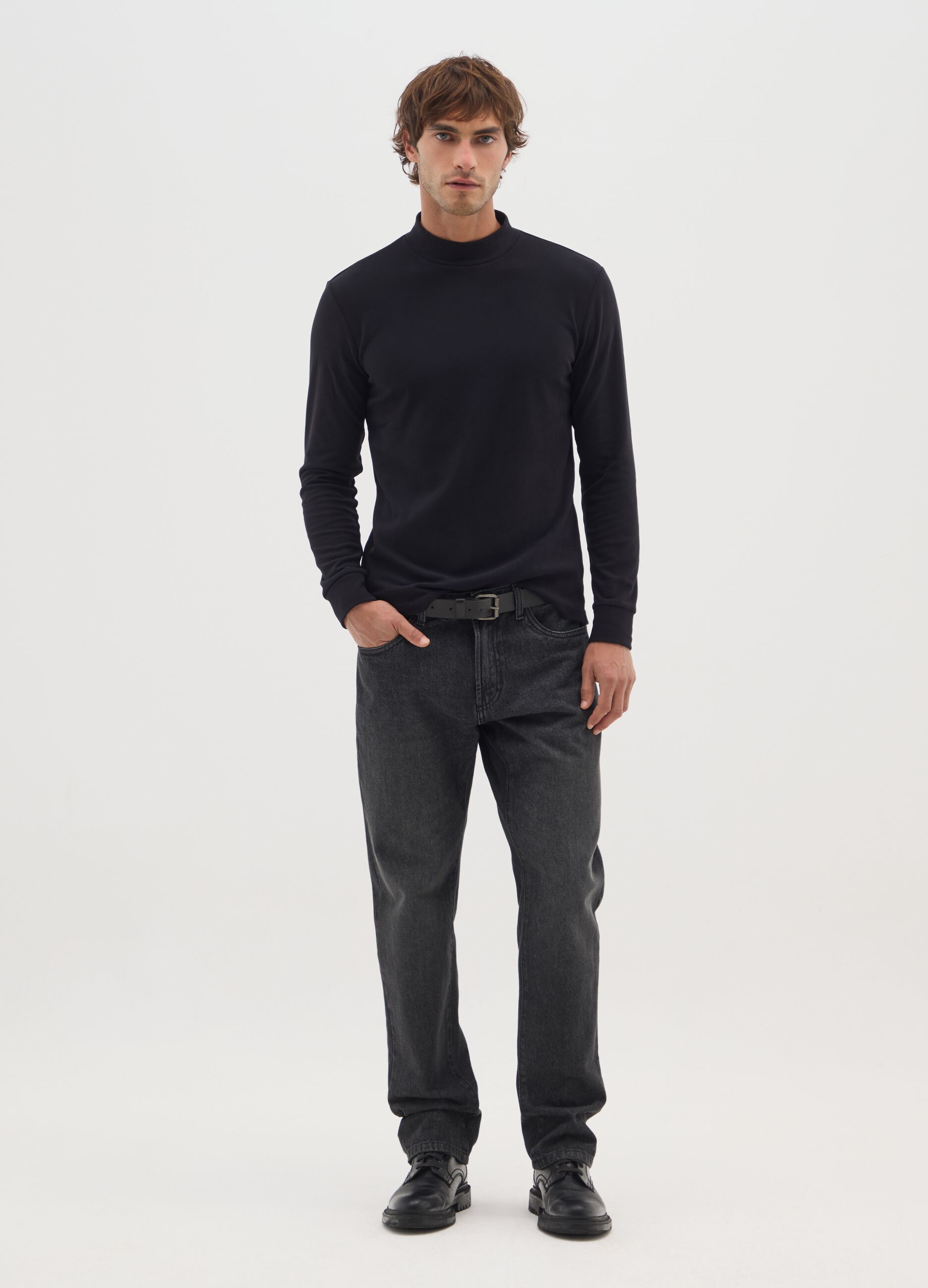 Black fleece sweatshirt regular fit