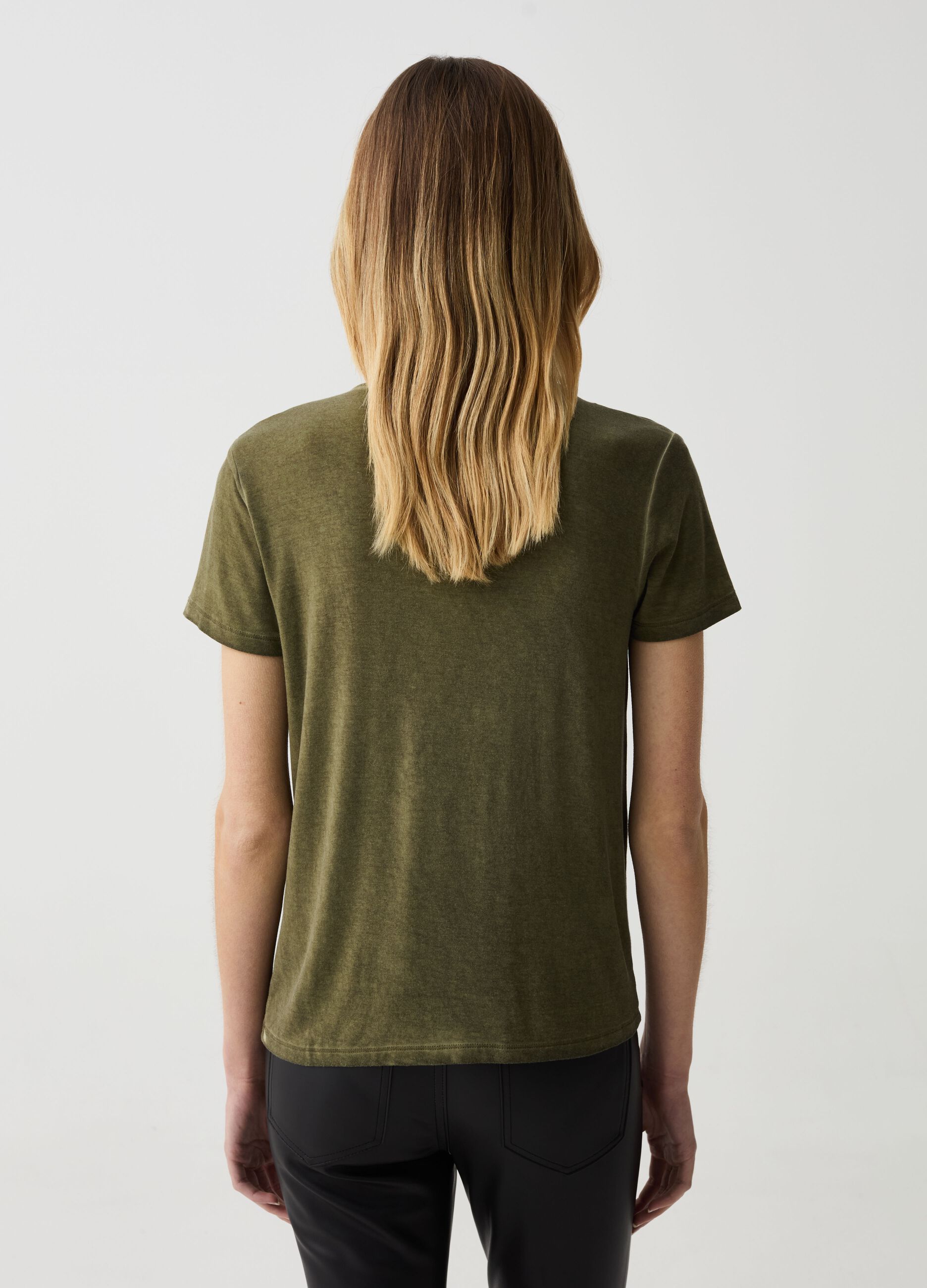Faded-effect shirt with V neck