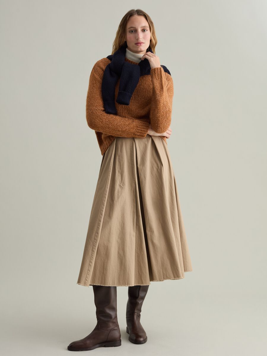 Ribbed pullover with round neck_1