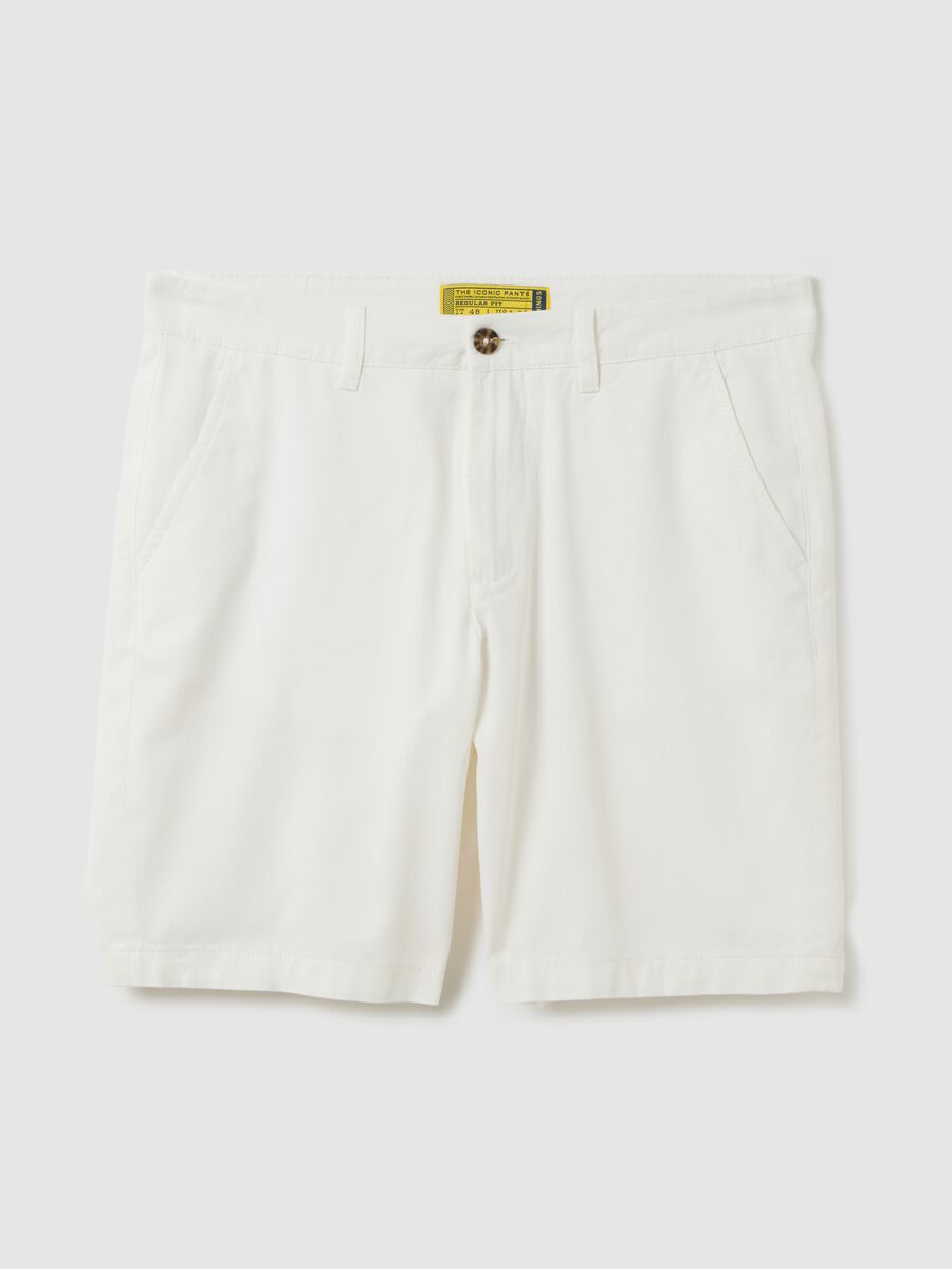White pure cotton chino shorts_4