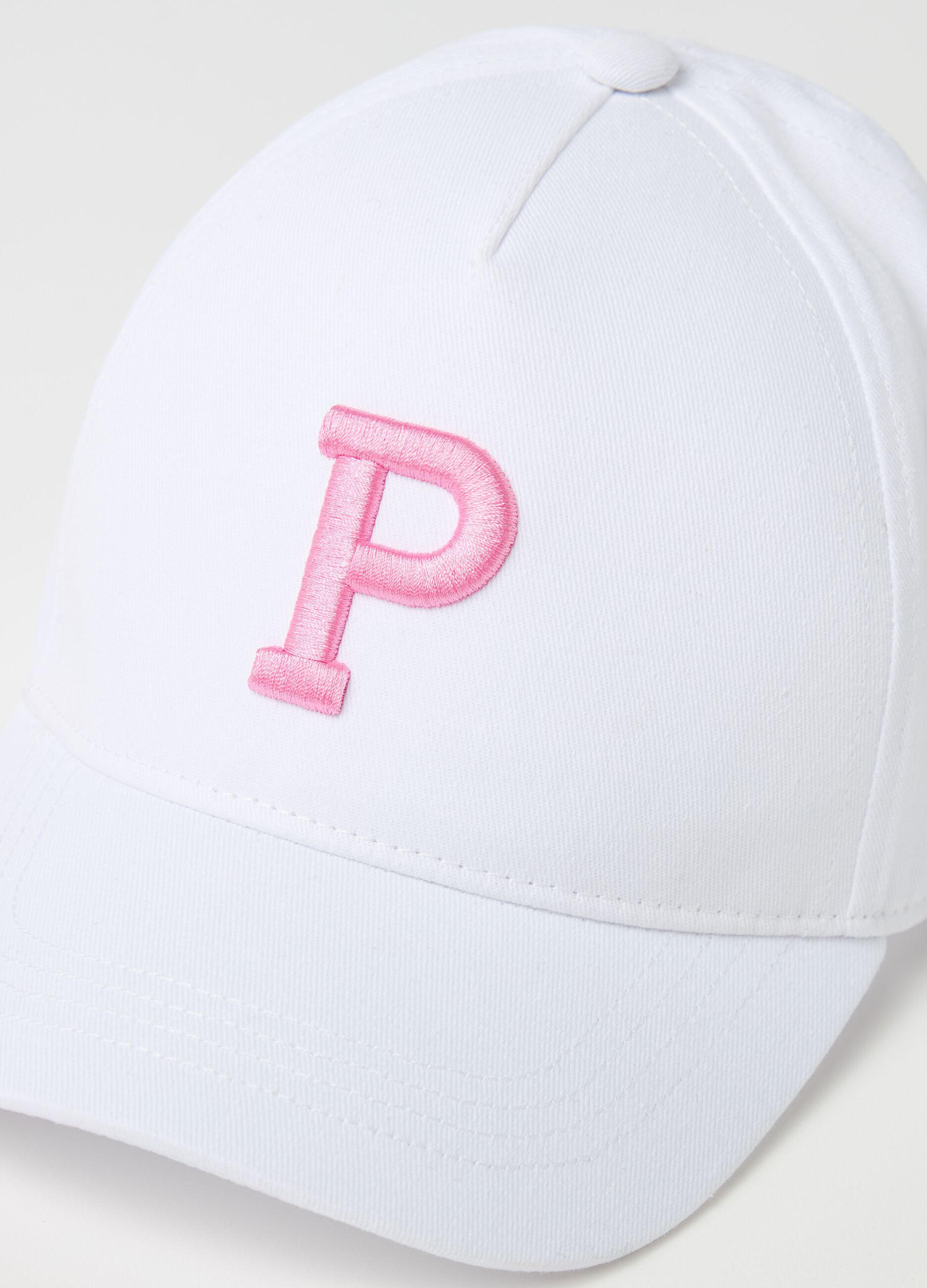 Baseball cap with embroidered logo