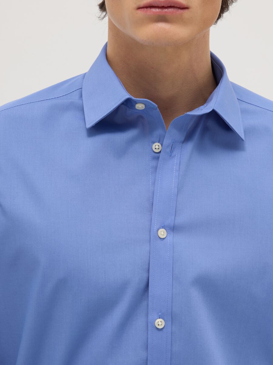 Light Blue Cotton-Blend Slim Fit Easy Iron Shirt_1