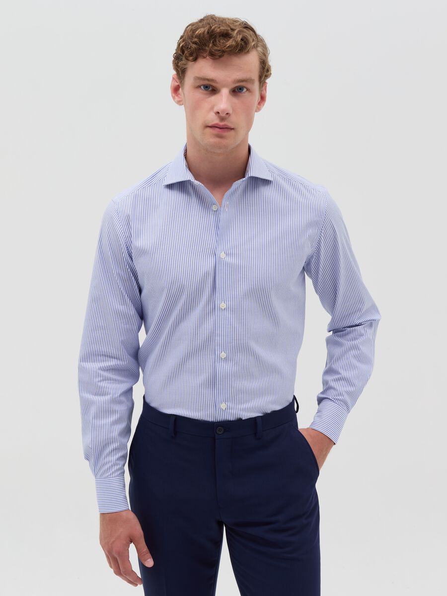 Slim-fit easy-iron pinstripe shirt_0