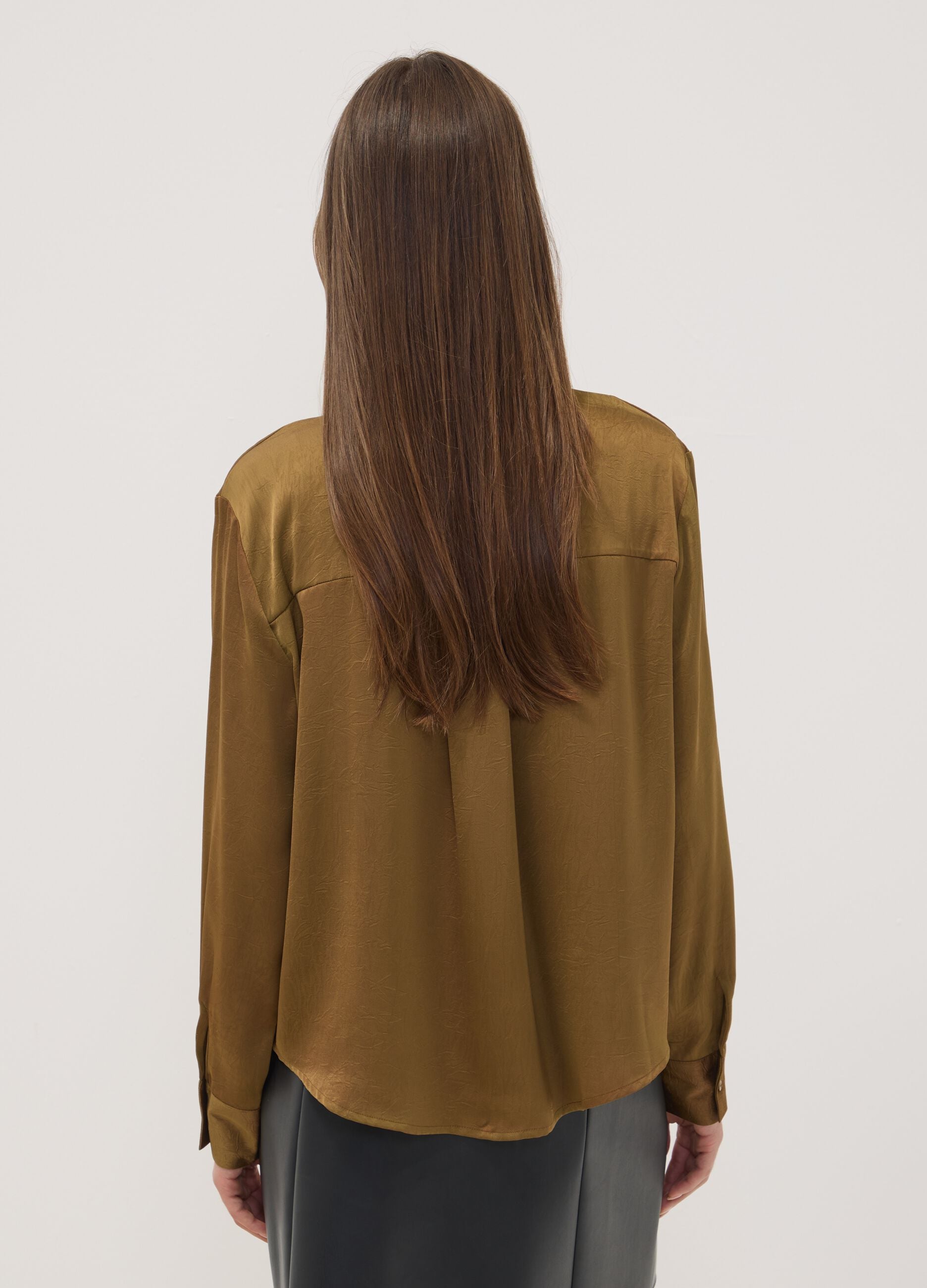 Camicia verde regular fit con collo classico
