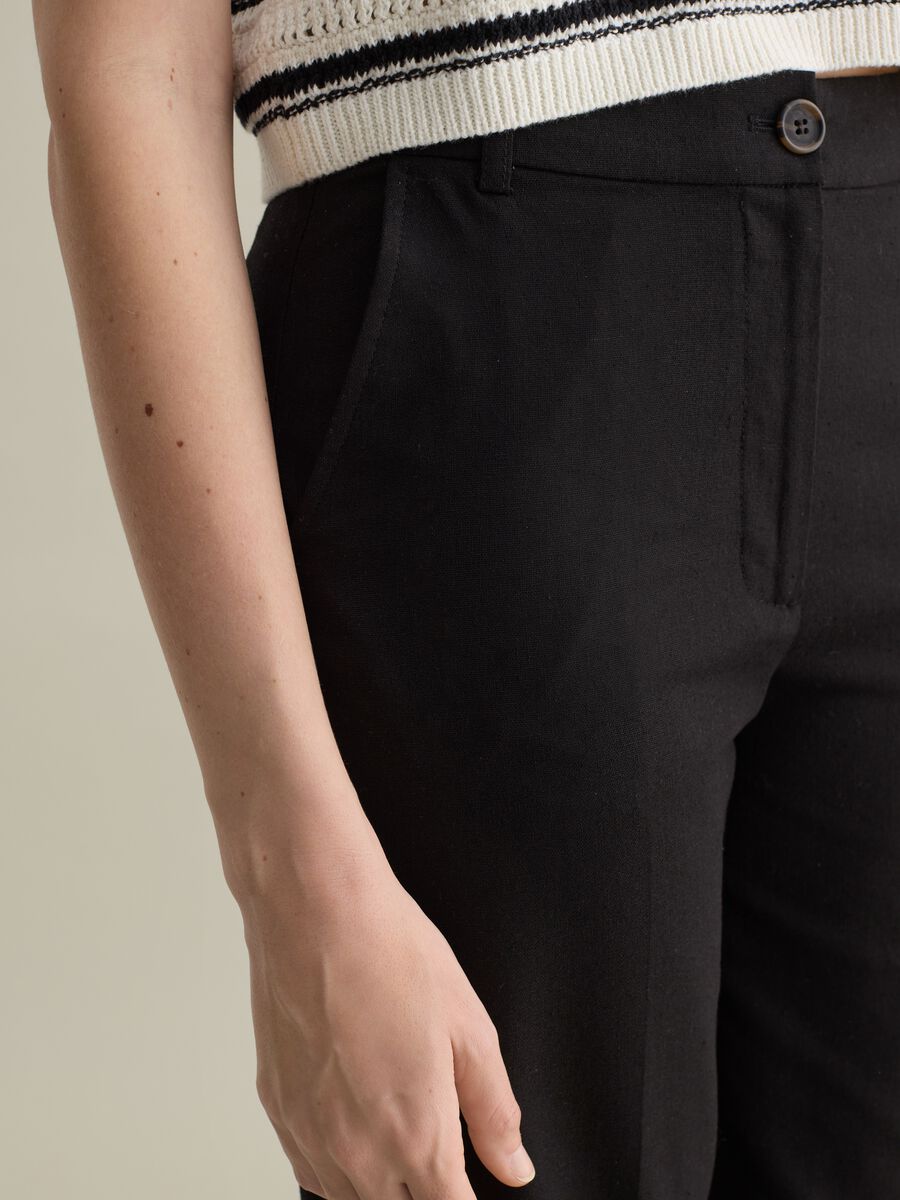 Wide-leg chino trousers_2