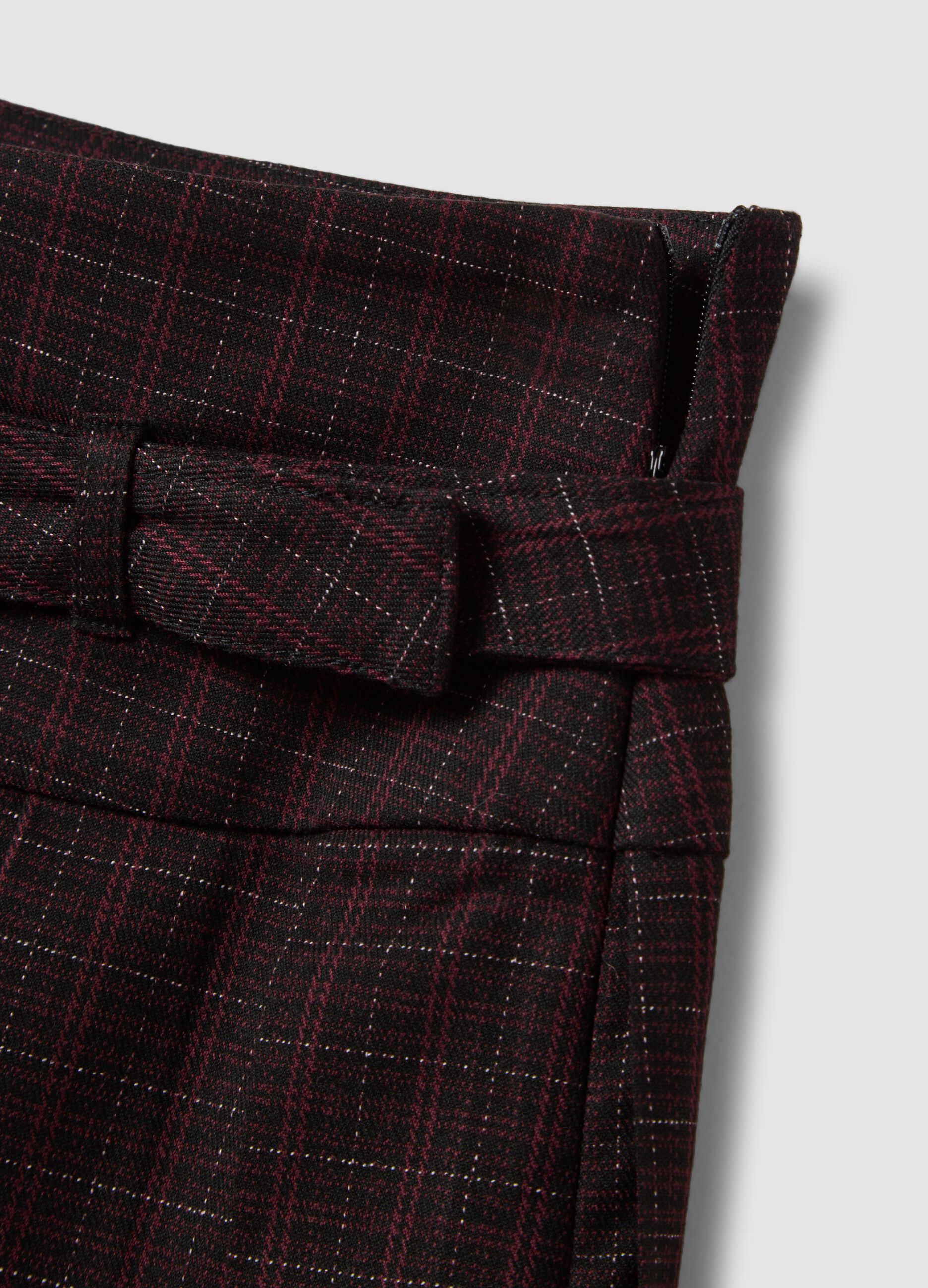 Black pleated skirt in stretch viscose
