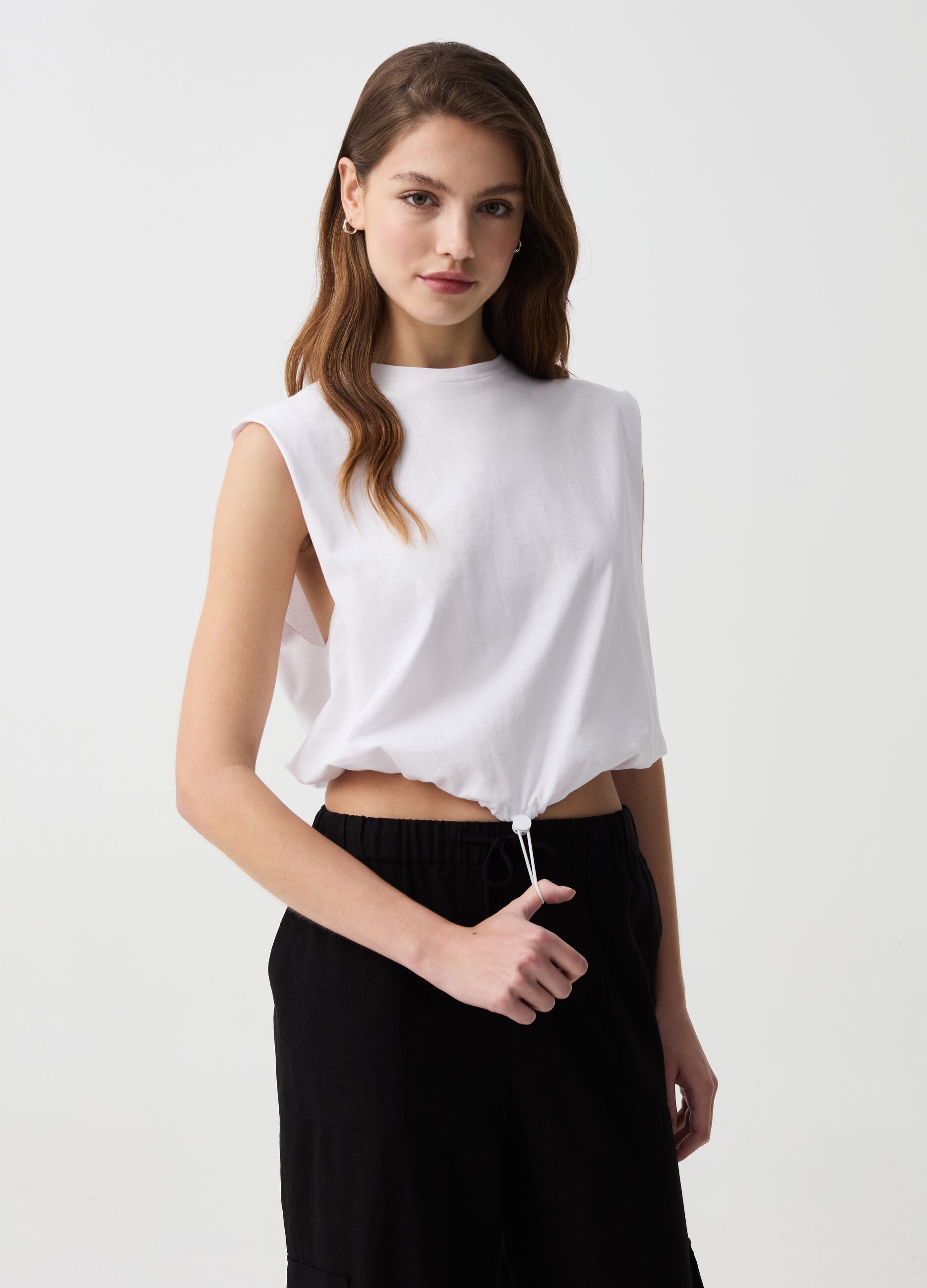 T-shirt crop boxy fit con coulisse