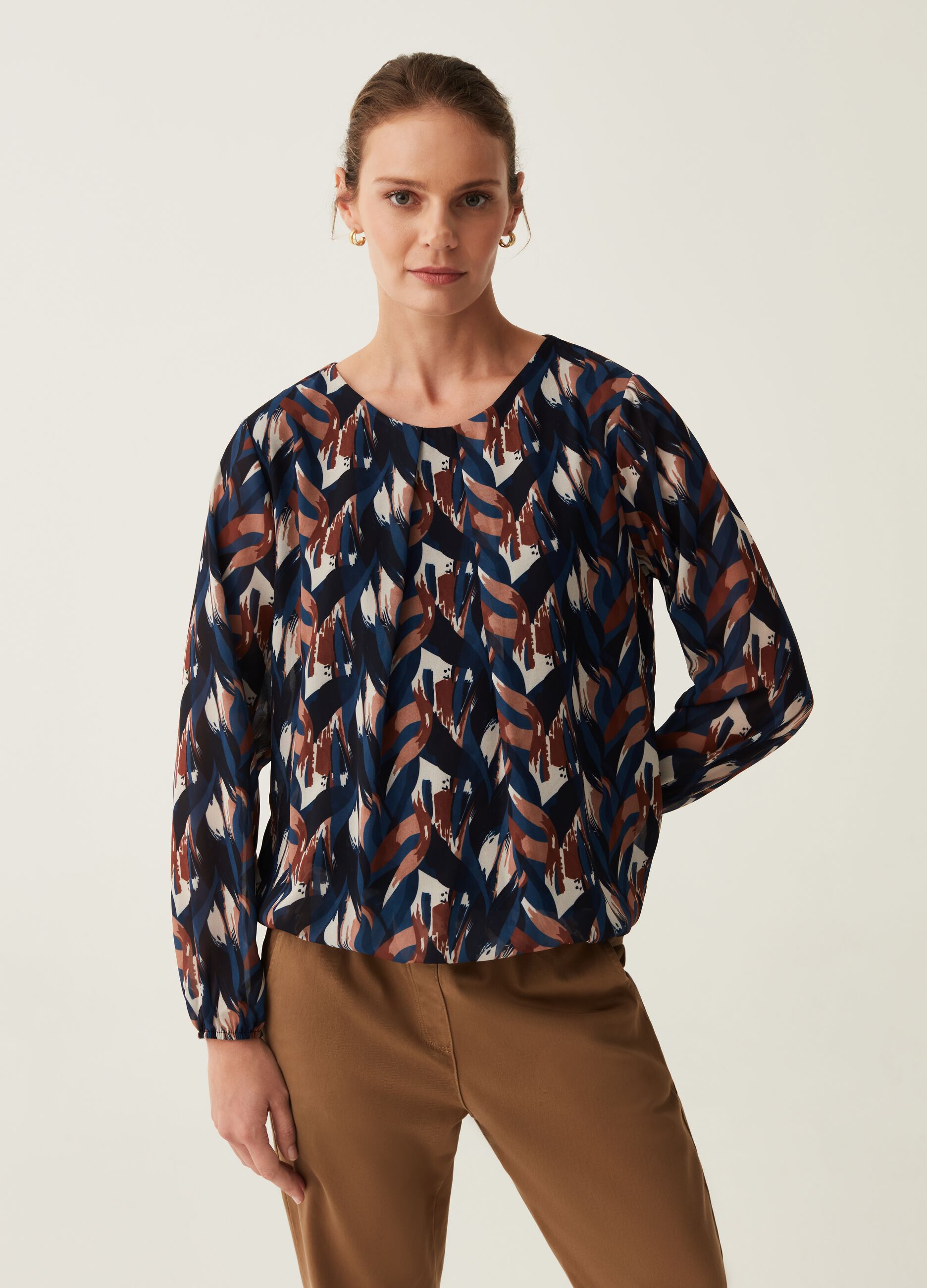 Blusa in crêpe con stampa foliage_1