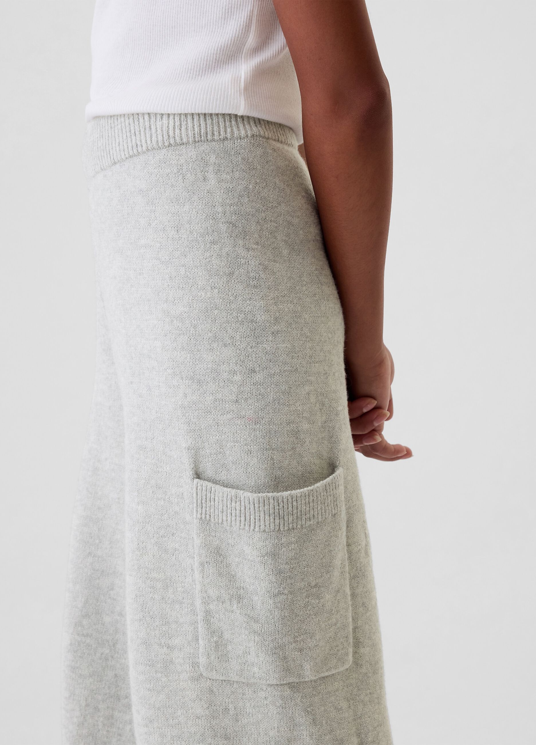 Wide-leg knit trousers