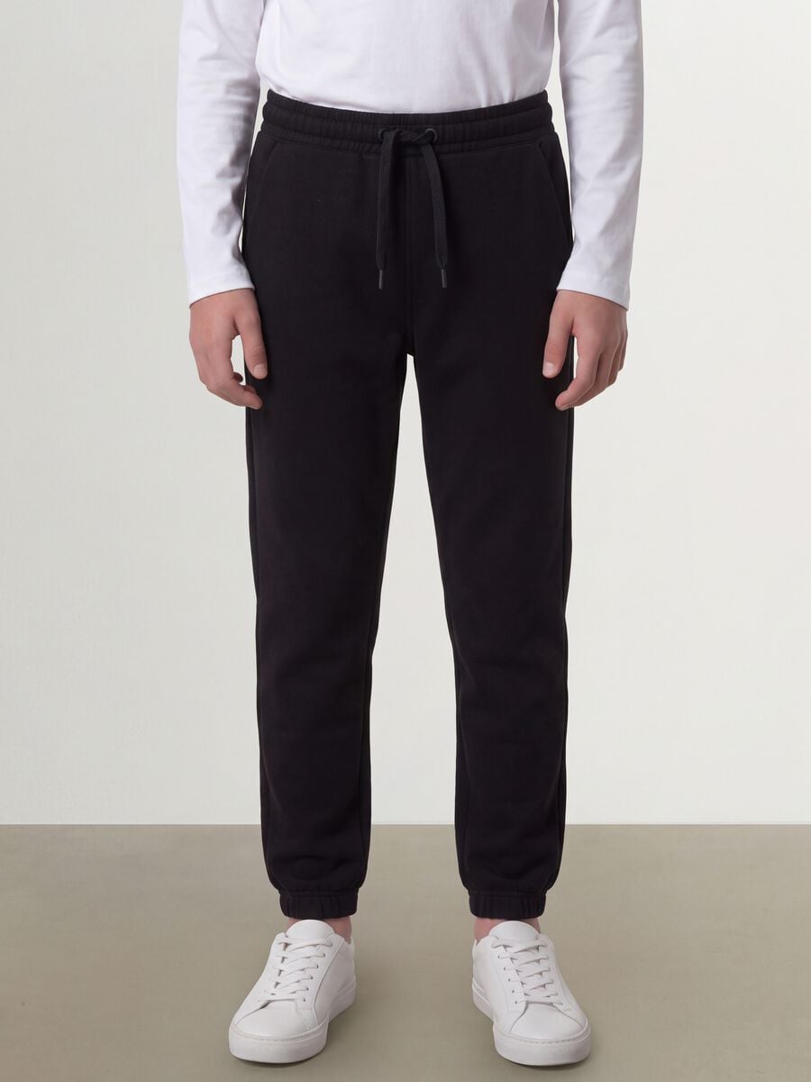 Black joggers in 100% organic cotton with drawstring for boys_1