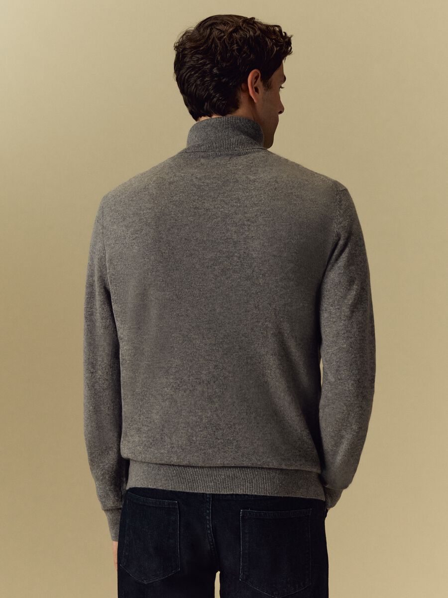 Pullover in cashmere a collo alto_2