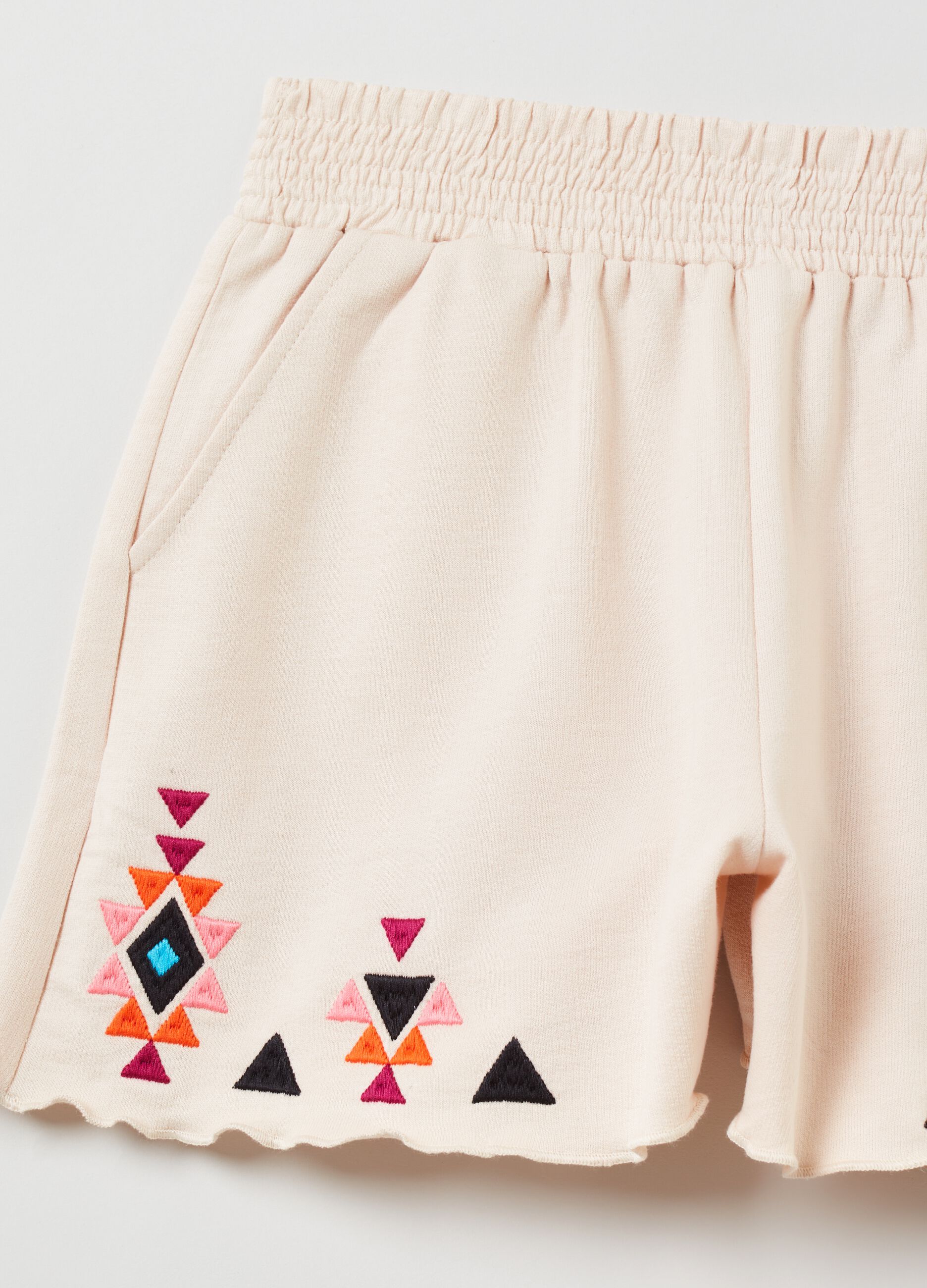 Shorts in French Terry con ricami ikat_1