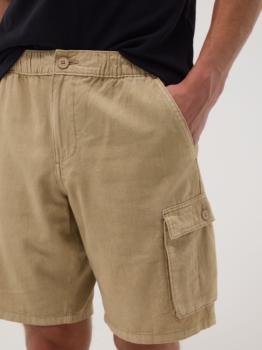 Beige linen-blend cargo Bermuda shorts_3