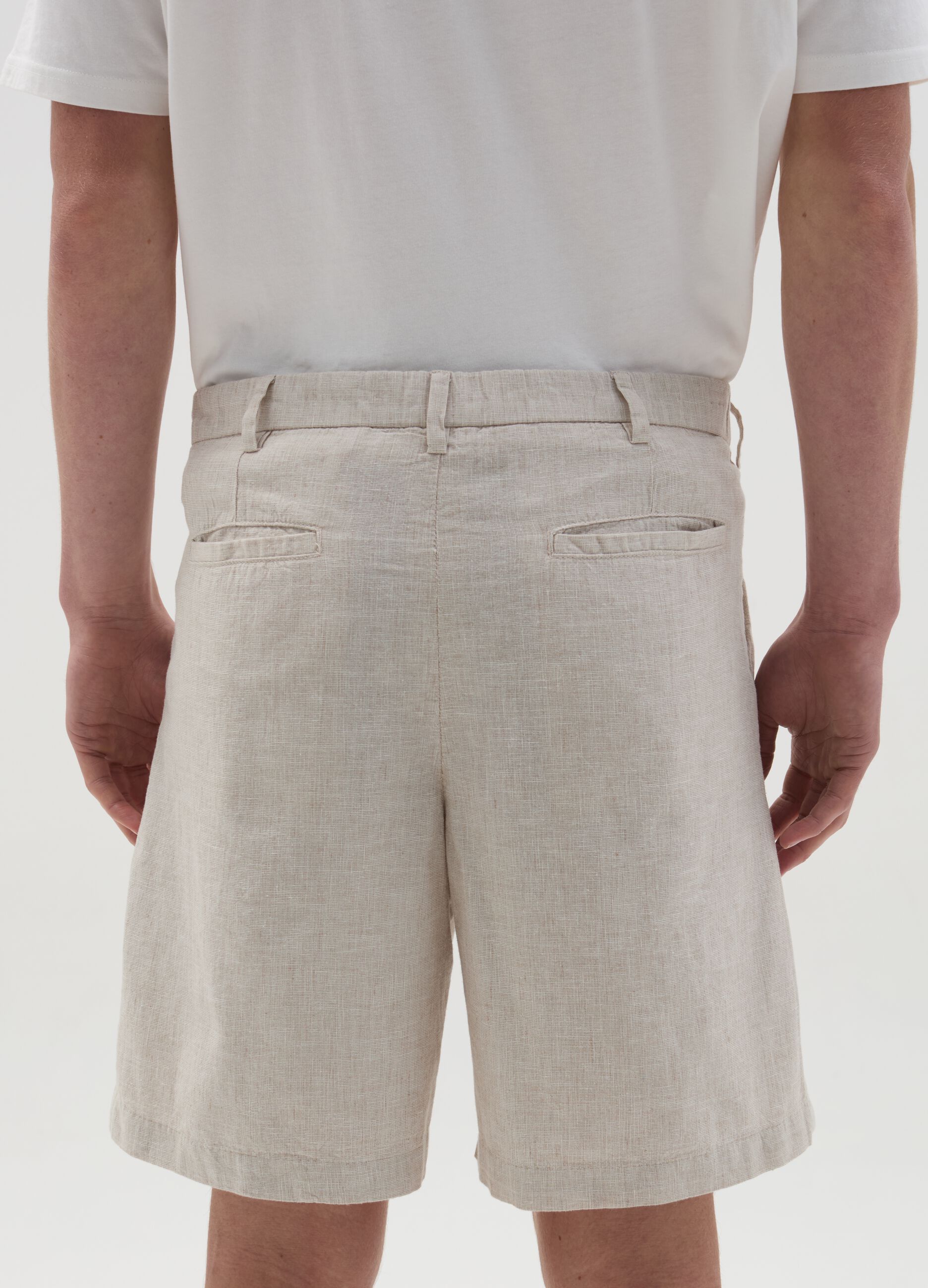 Bermuda chino in cotone e lino con pinces