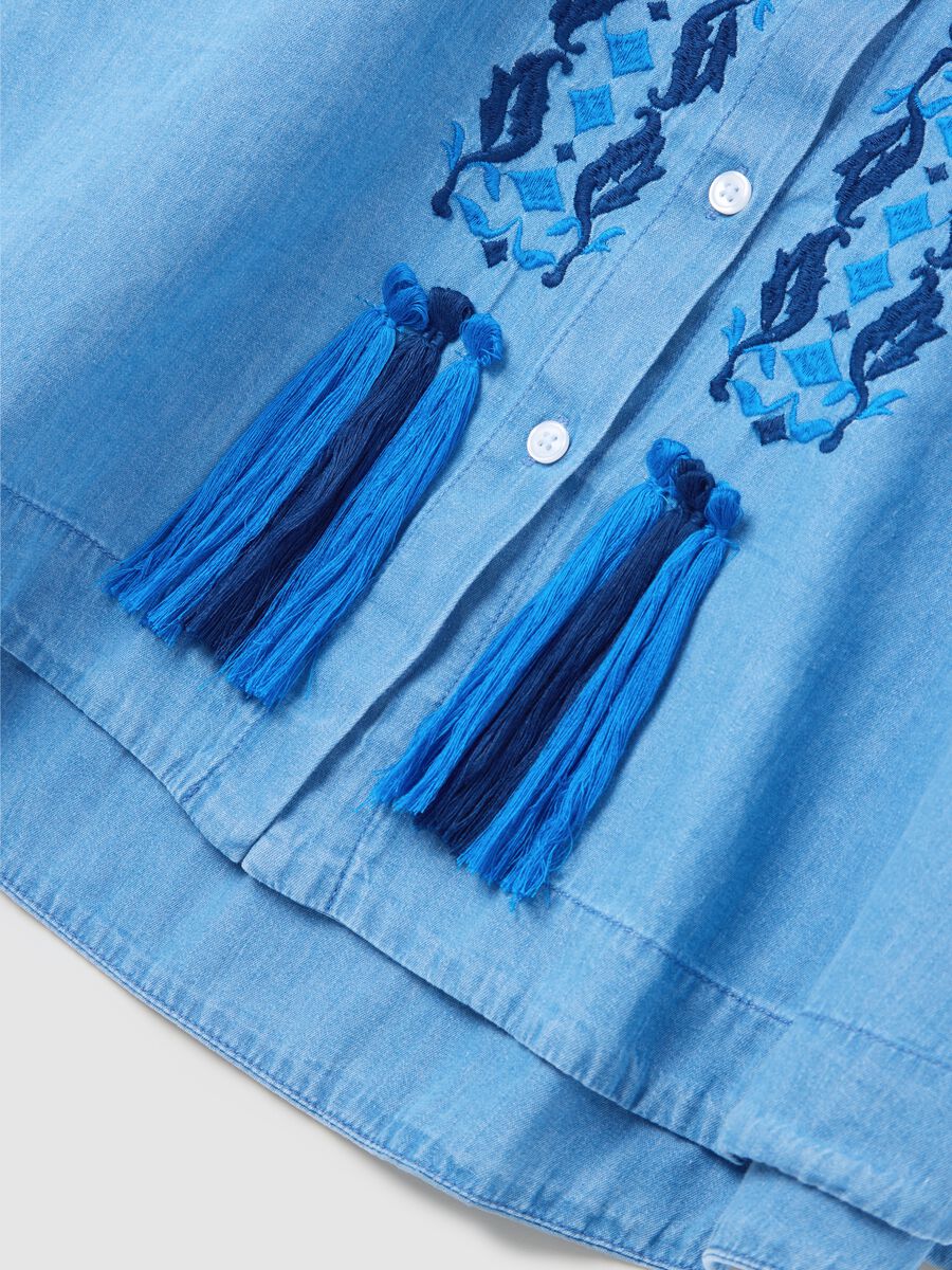 Women's oversized denim shirt in 100% cotton with regular fit and embroidery_5