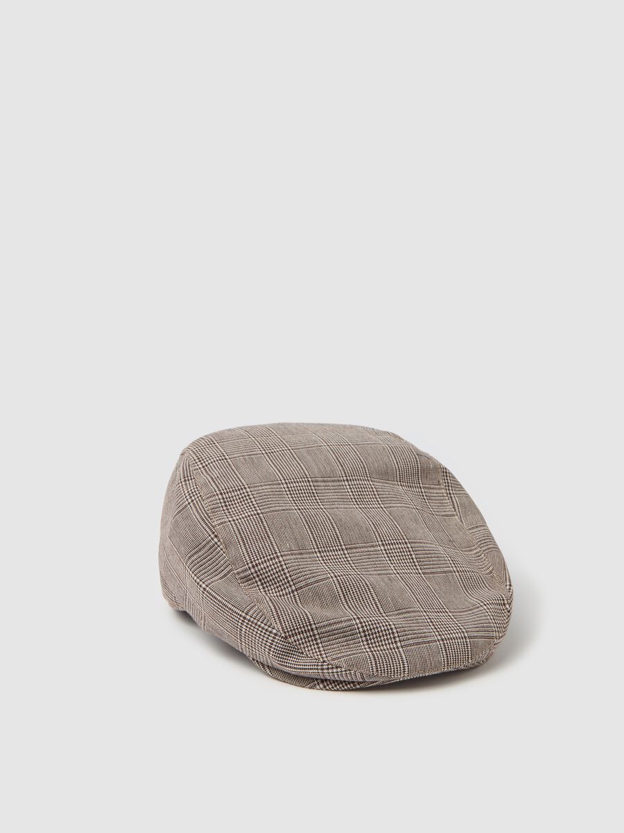 Flat cap with check pattern_0