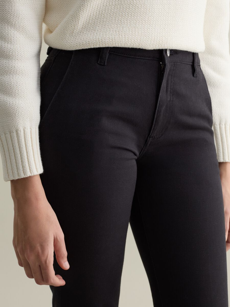 Flare-fit chino trousers in twill_3