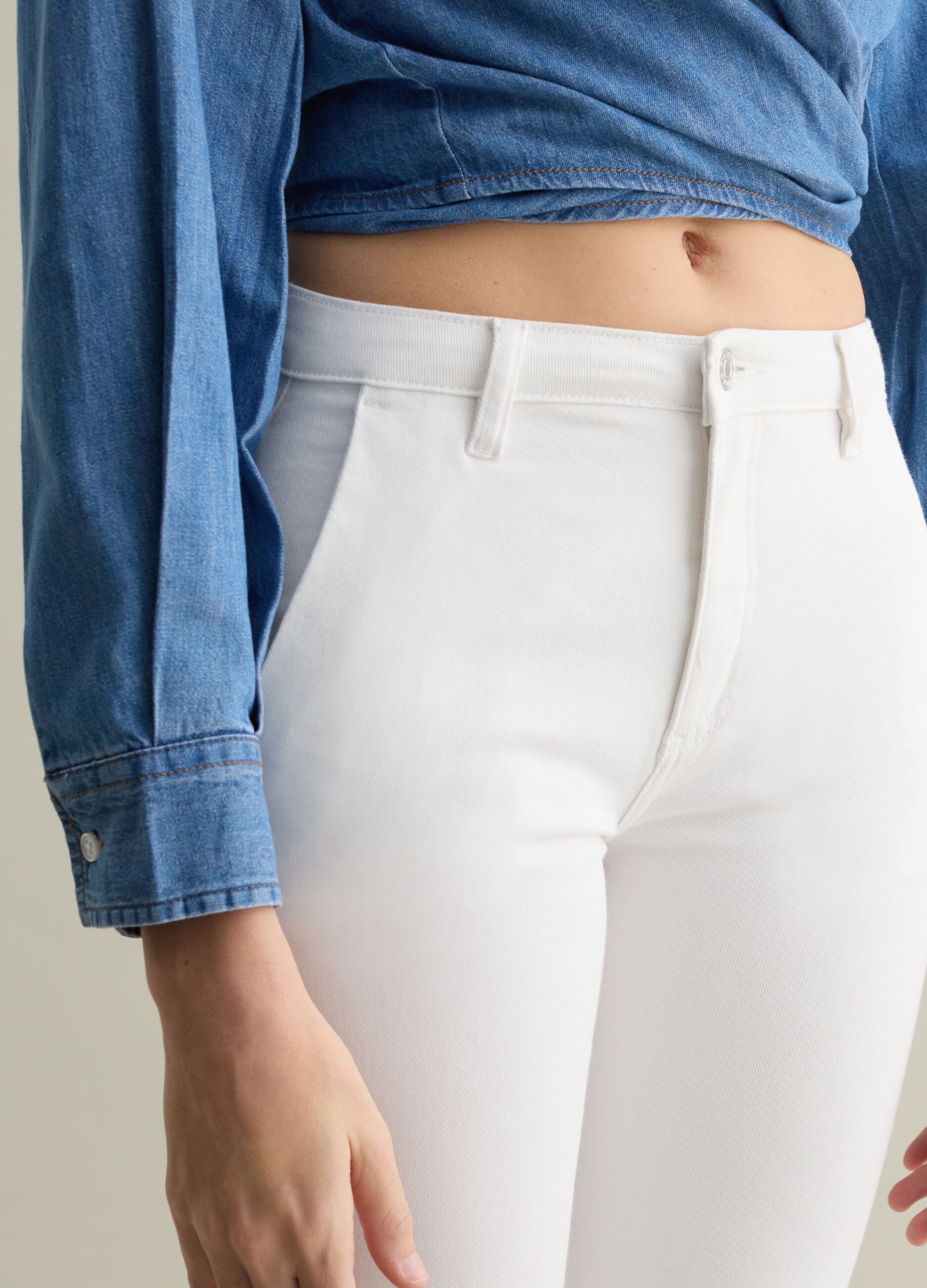 Pantalone chino flare fit in twill