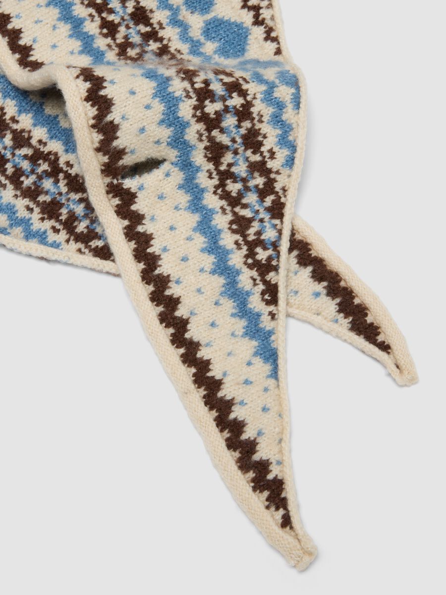 Sciarpa beige con fantasia jacquard azzurra e marrone_1