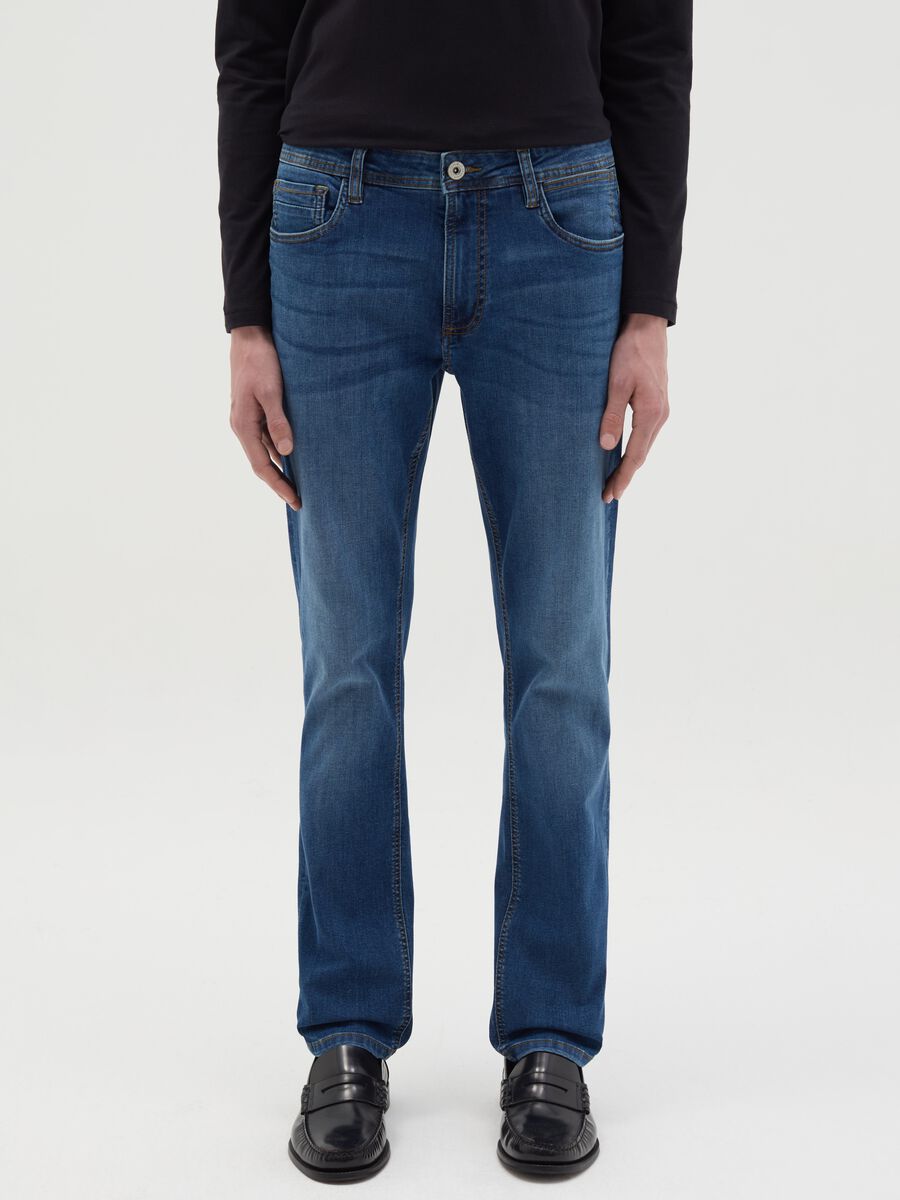 Slim-fit jeans with five pockets_1