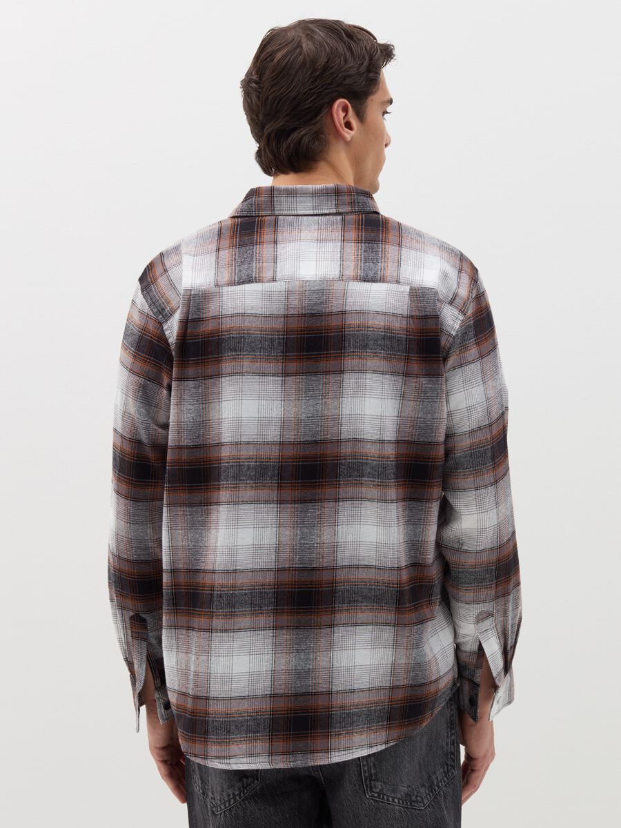 Flannel shirt with check pattern_3