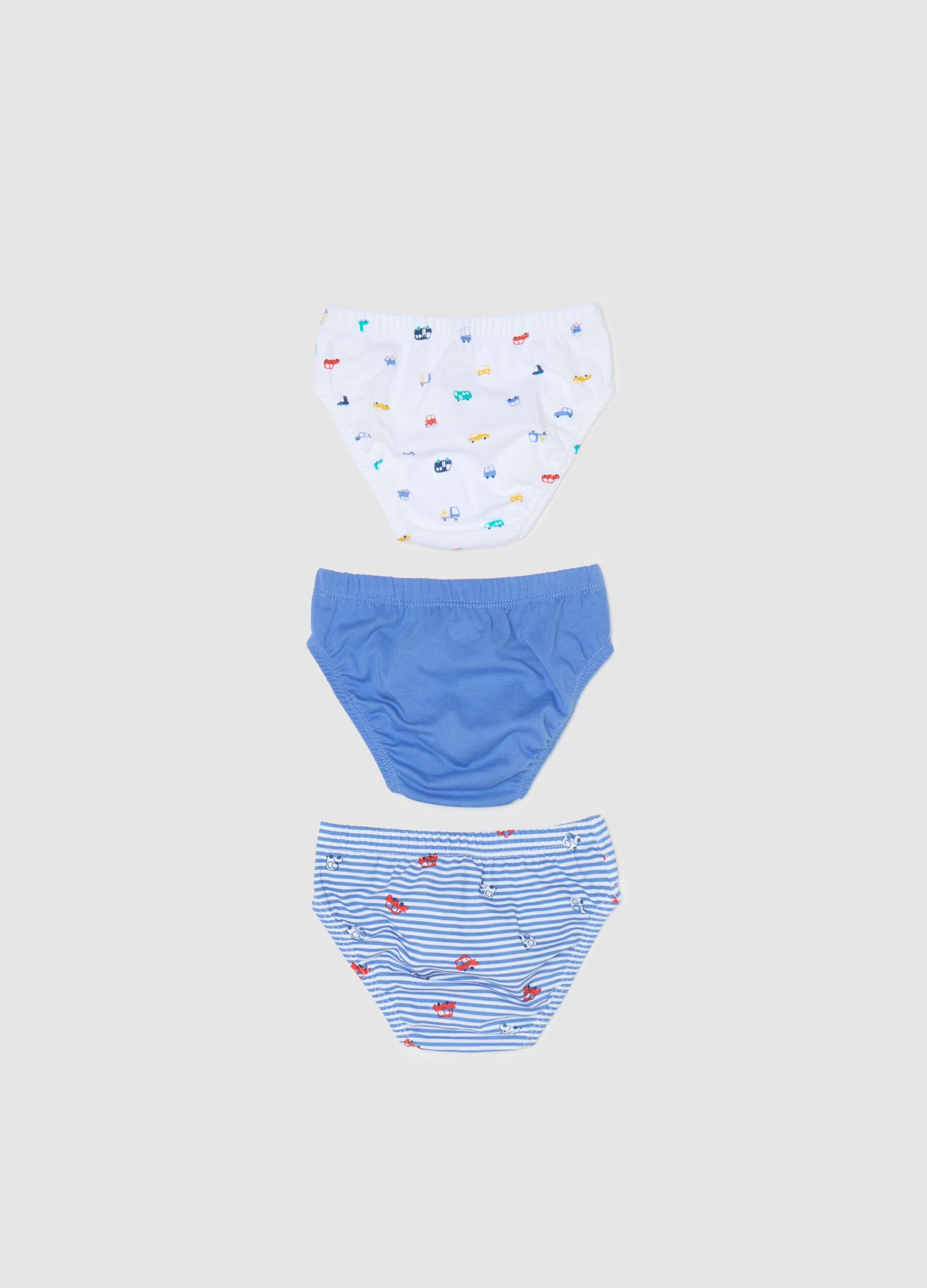 Three-pack briefs with small cars