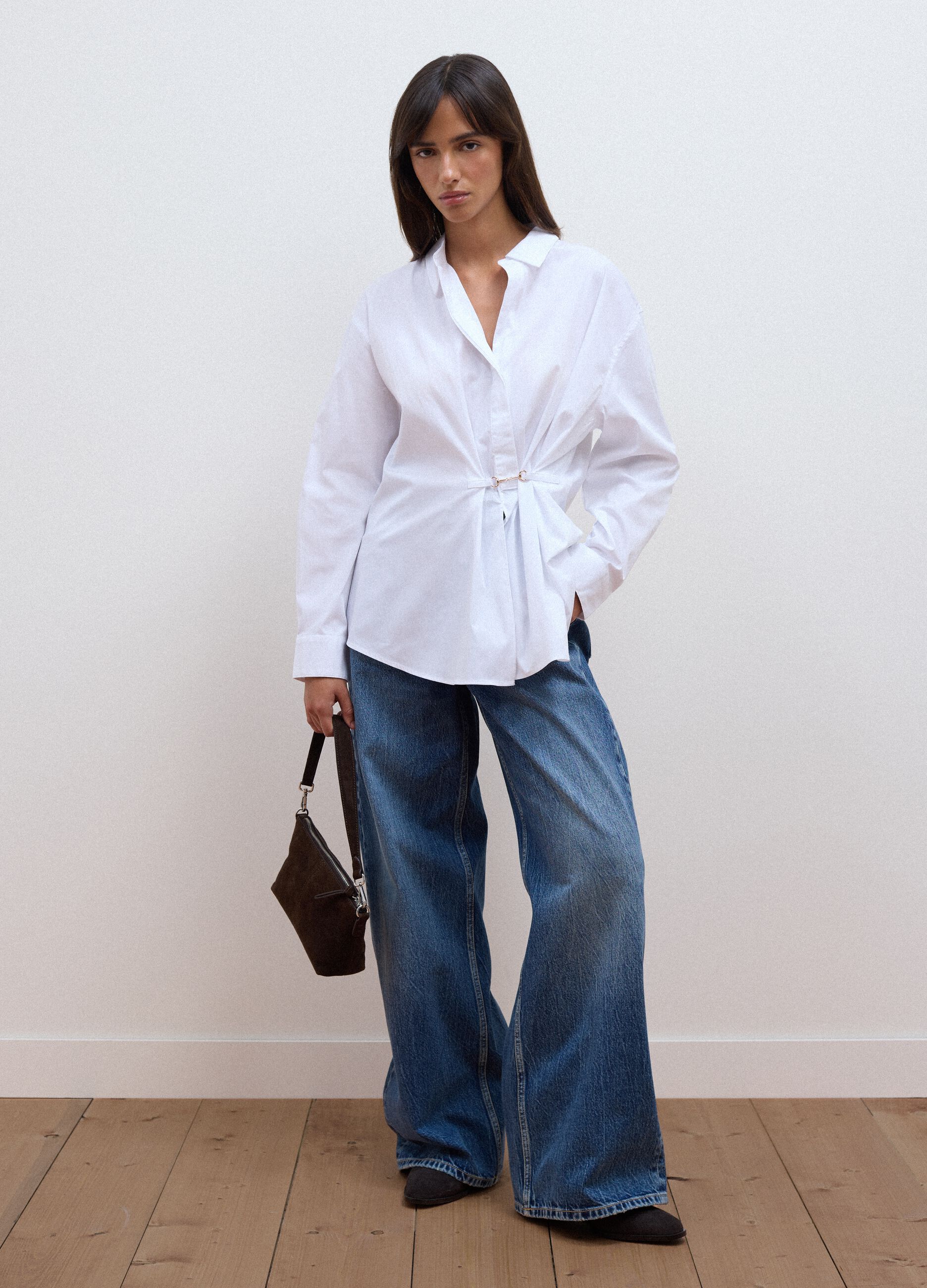 White stretch cotton poplin shirt with waist hook detail