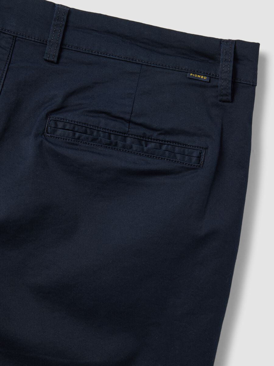 Shorts chino in cotone elasticizzato blu regular fit_5