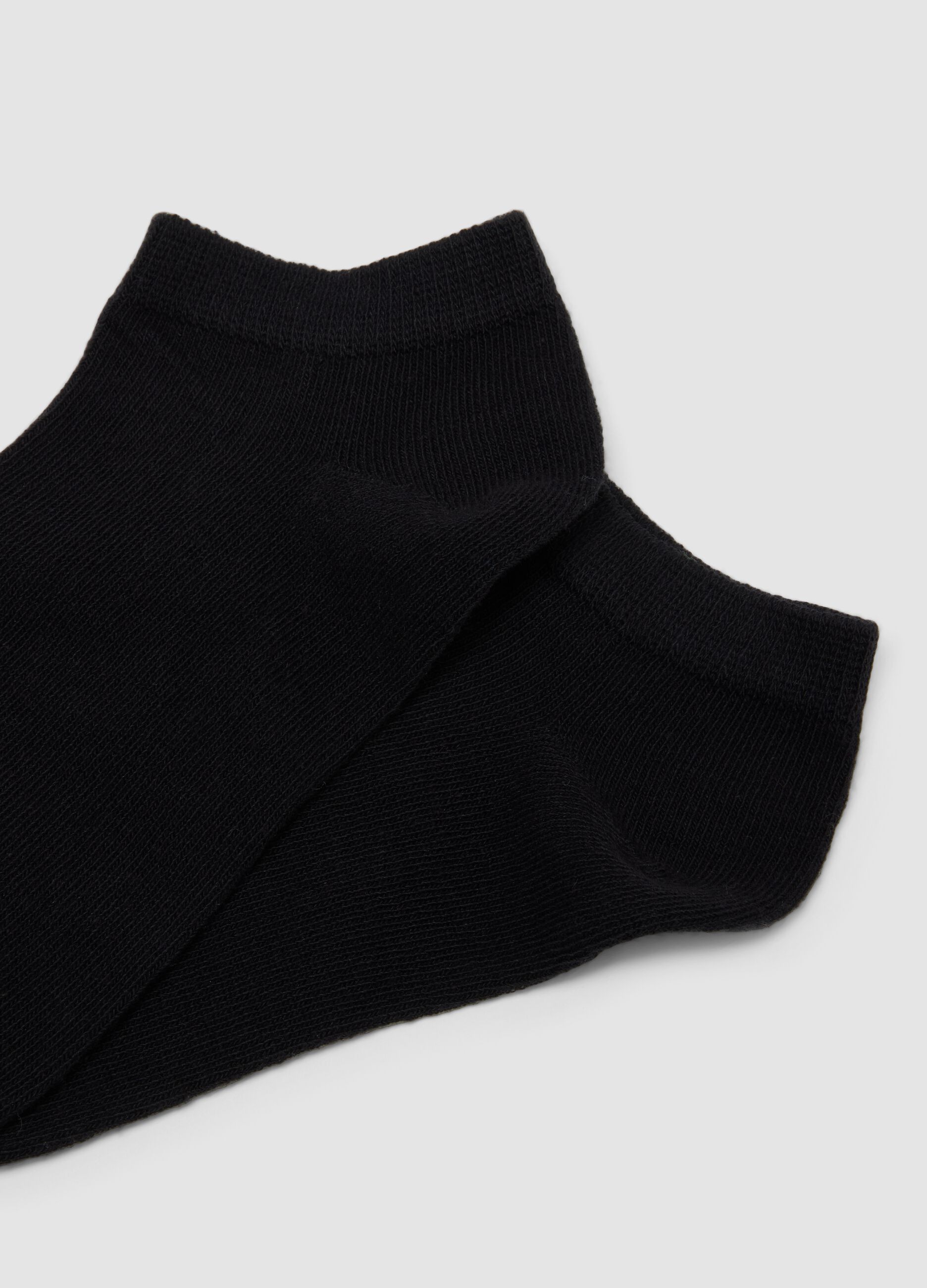 Seven-pack of black ankle socks in organic cotton jersey blend