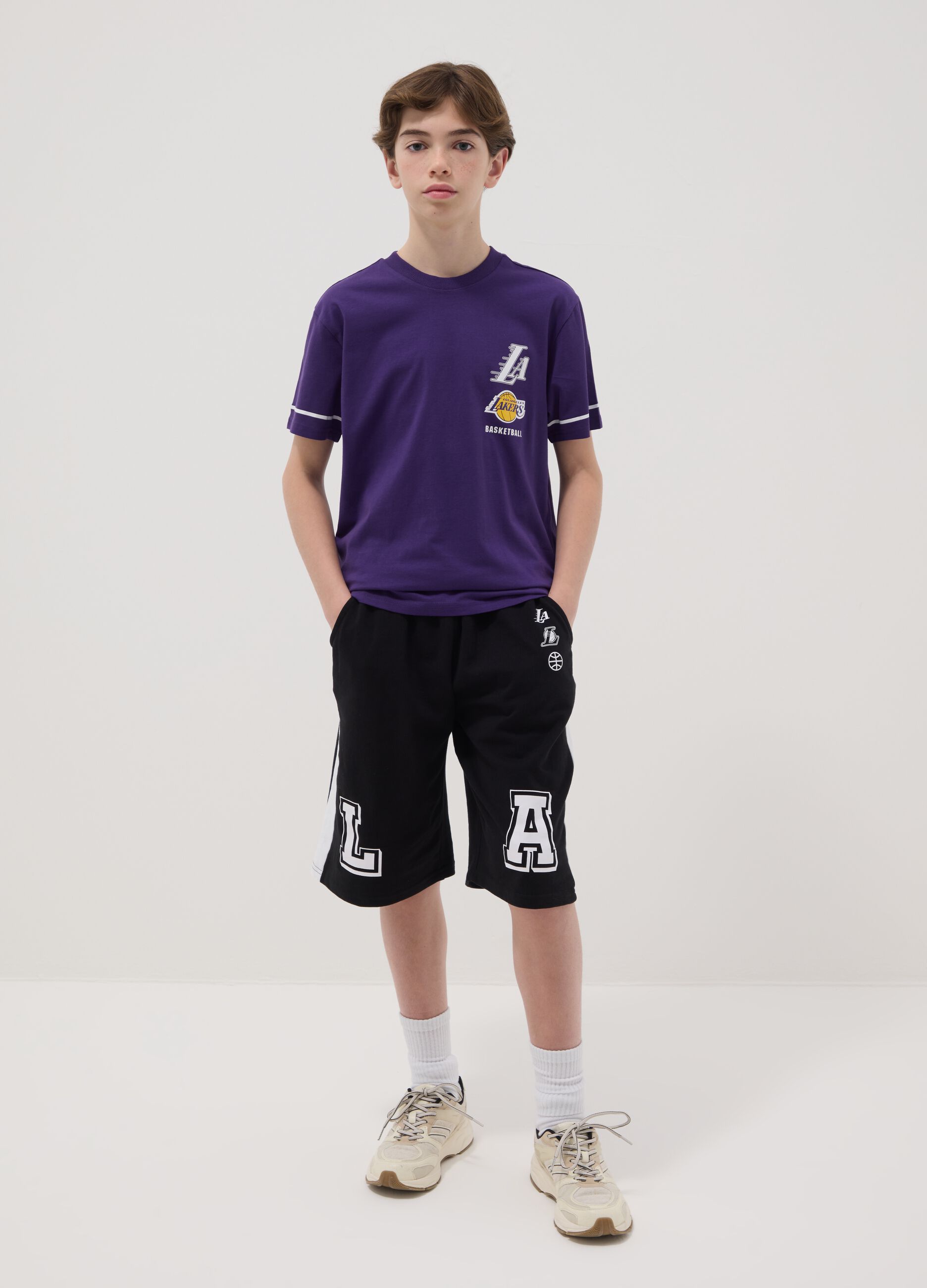 Multicolour pure cotton boy's set regular fit with Lakers prints