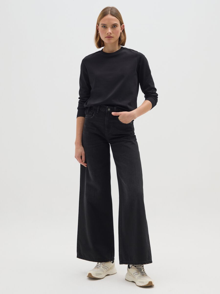 T-shirt nera in puro cotone italiano regular fit_1