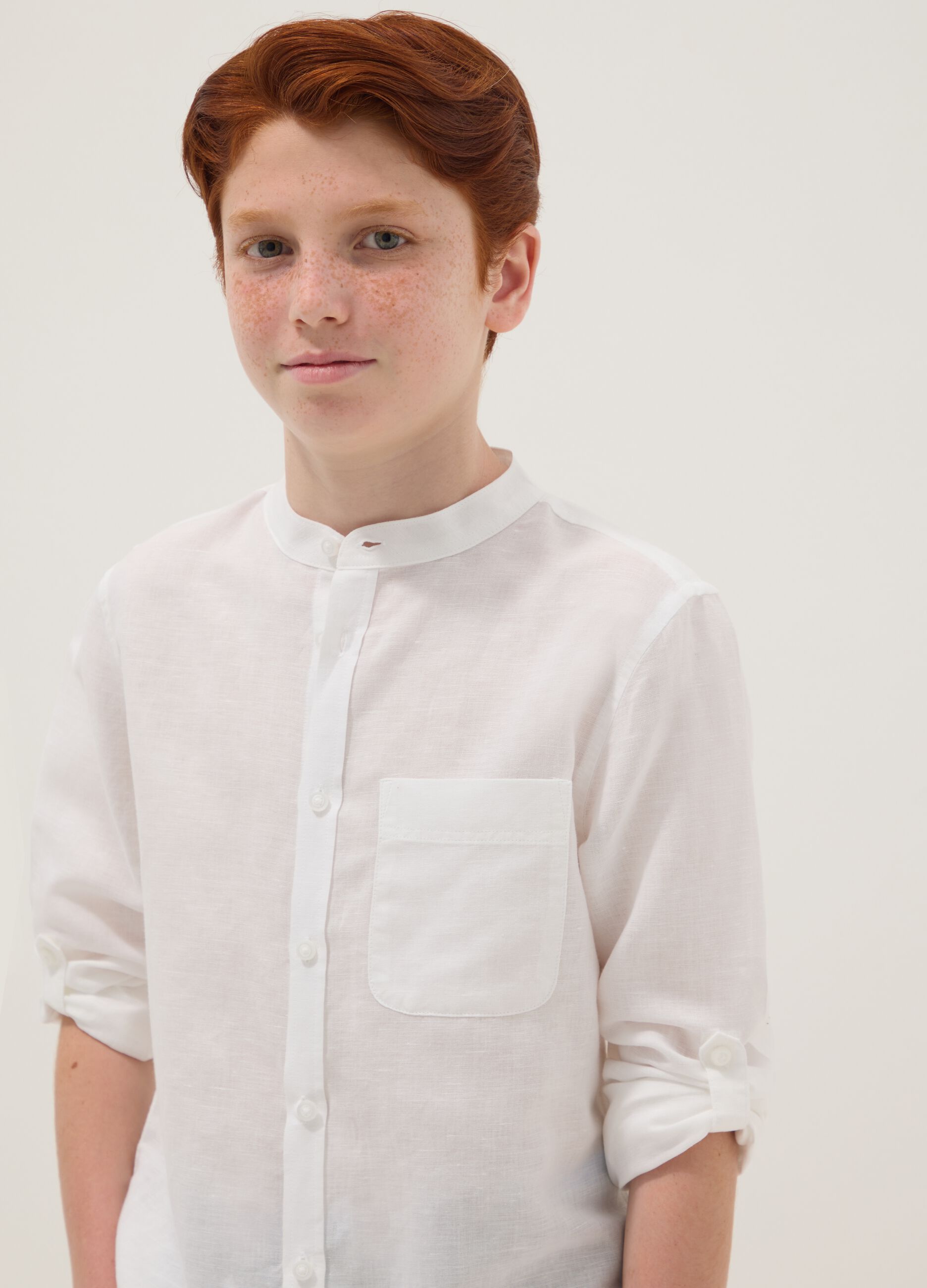 White linen and cotton blend boys&rsquo; shirt with mandarin collar