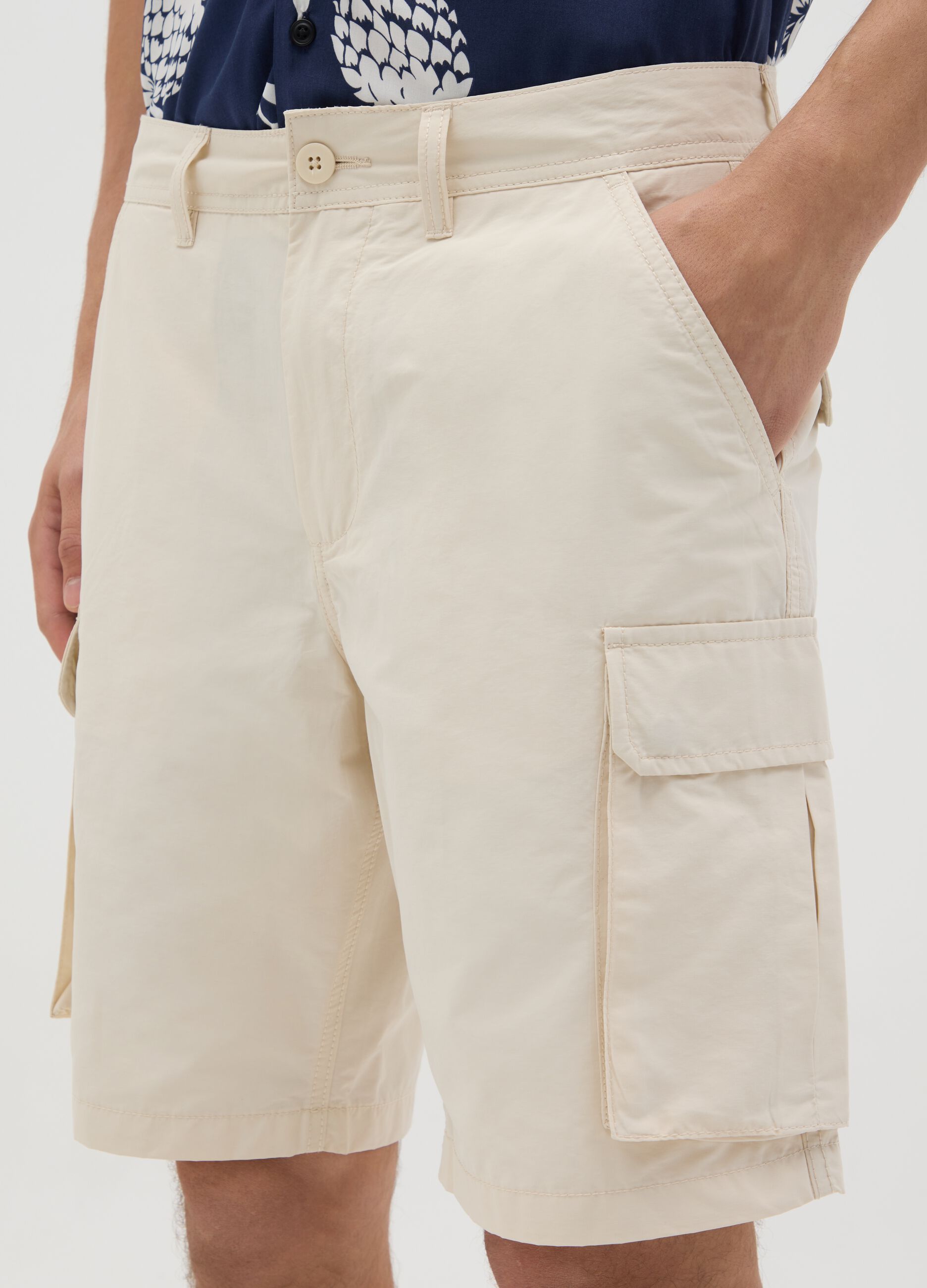 Shorts da uomo in misto cotone beige regular fit