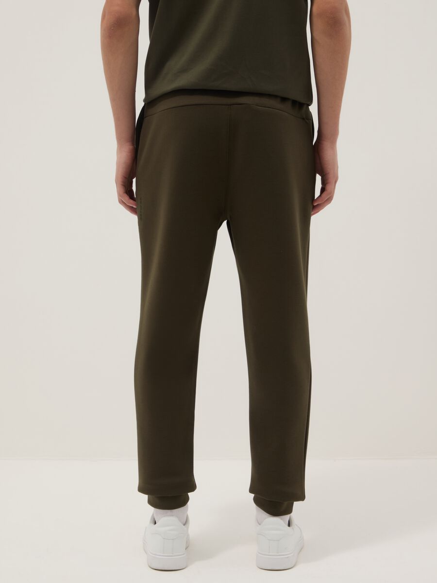 Pantaloni jogger in misto cotone marroni regular fit_2