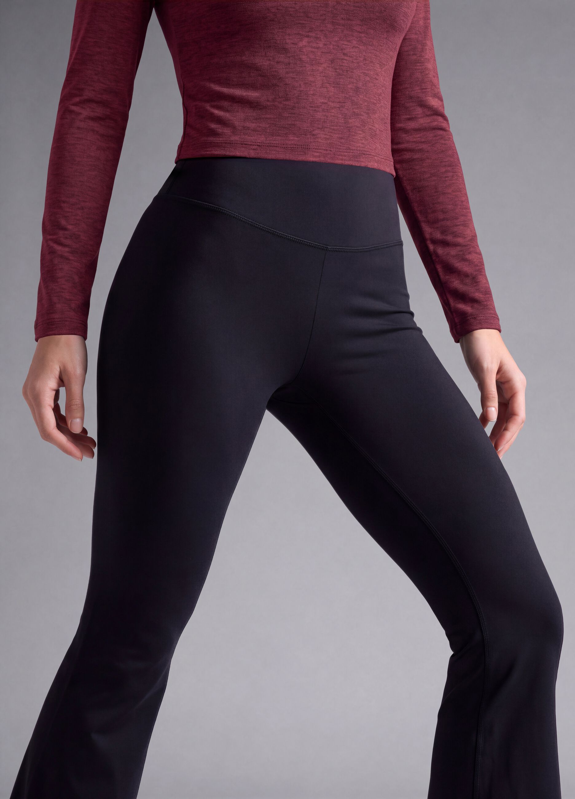 Blue flared leggings in stretchy fabric