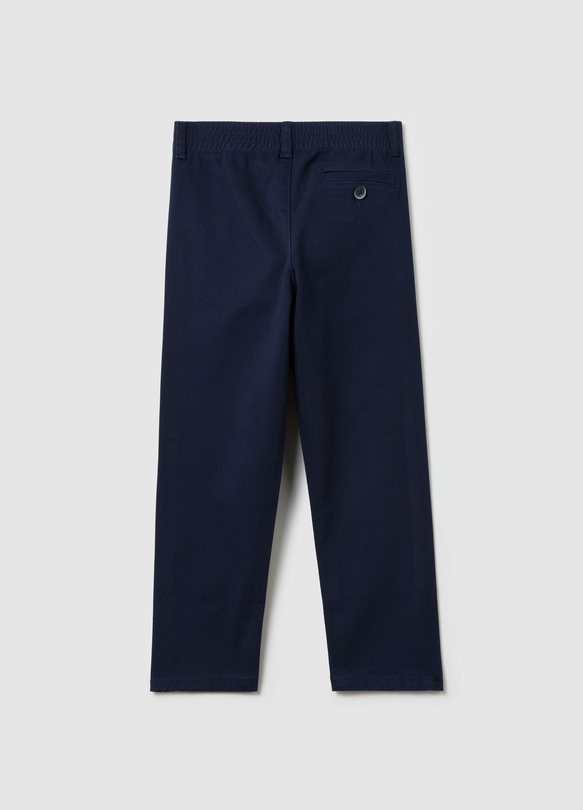 Chino trousers with pockets