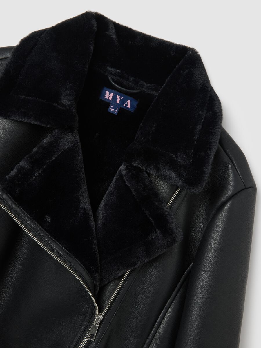 Black faux leather jacket with fur collar_1