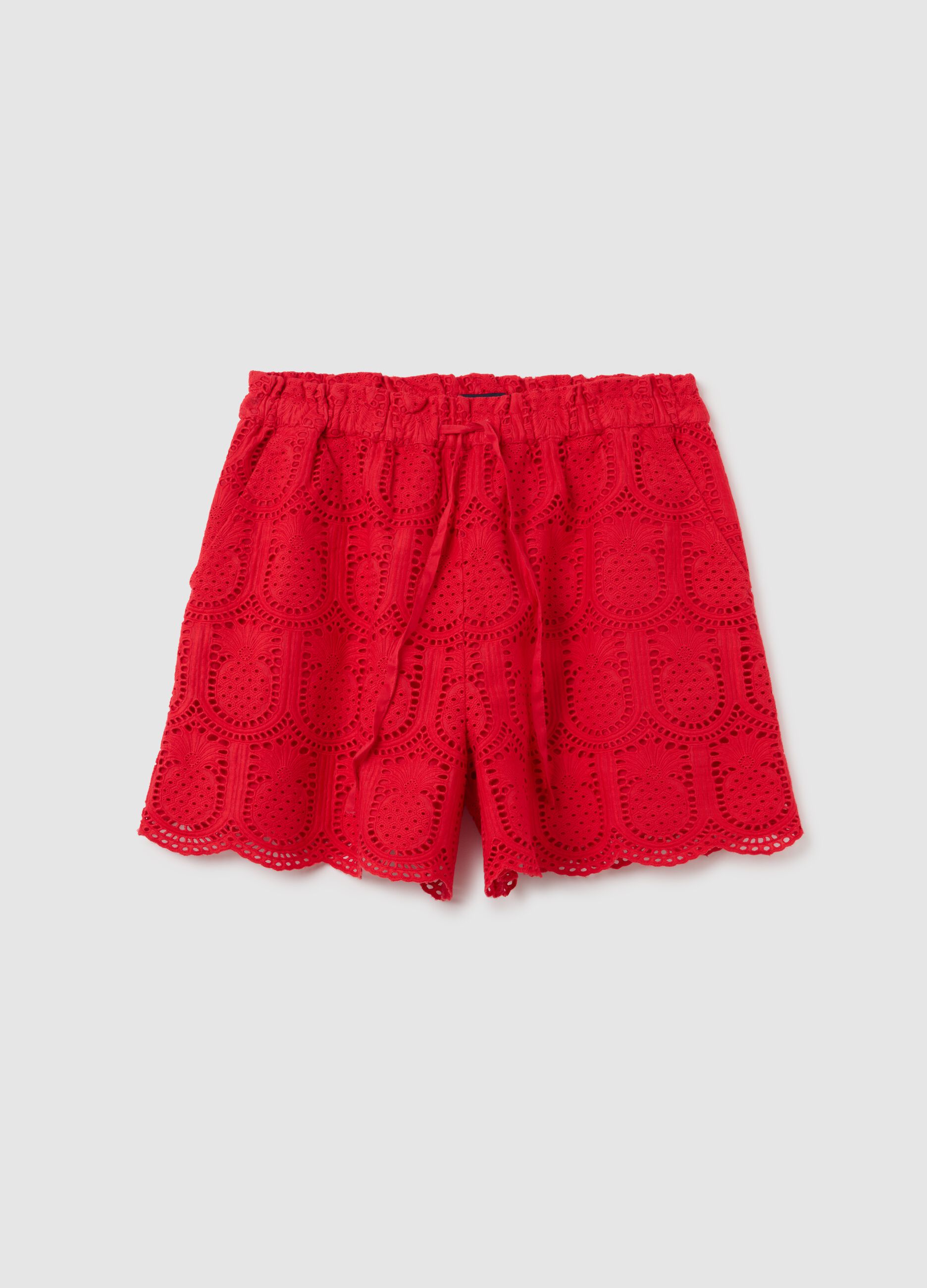 Women's red pure cotton shorts with regular fit