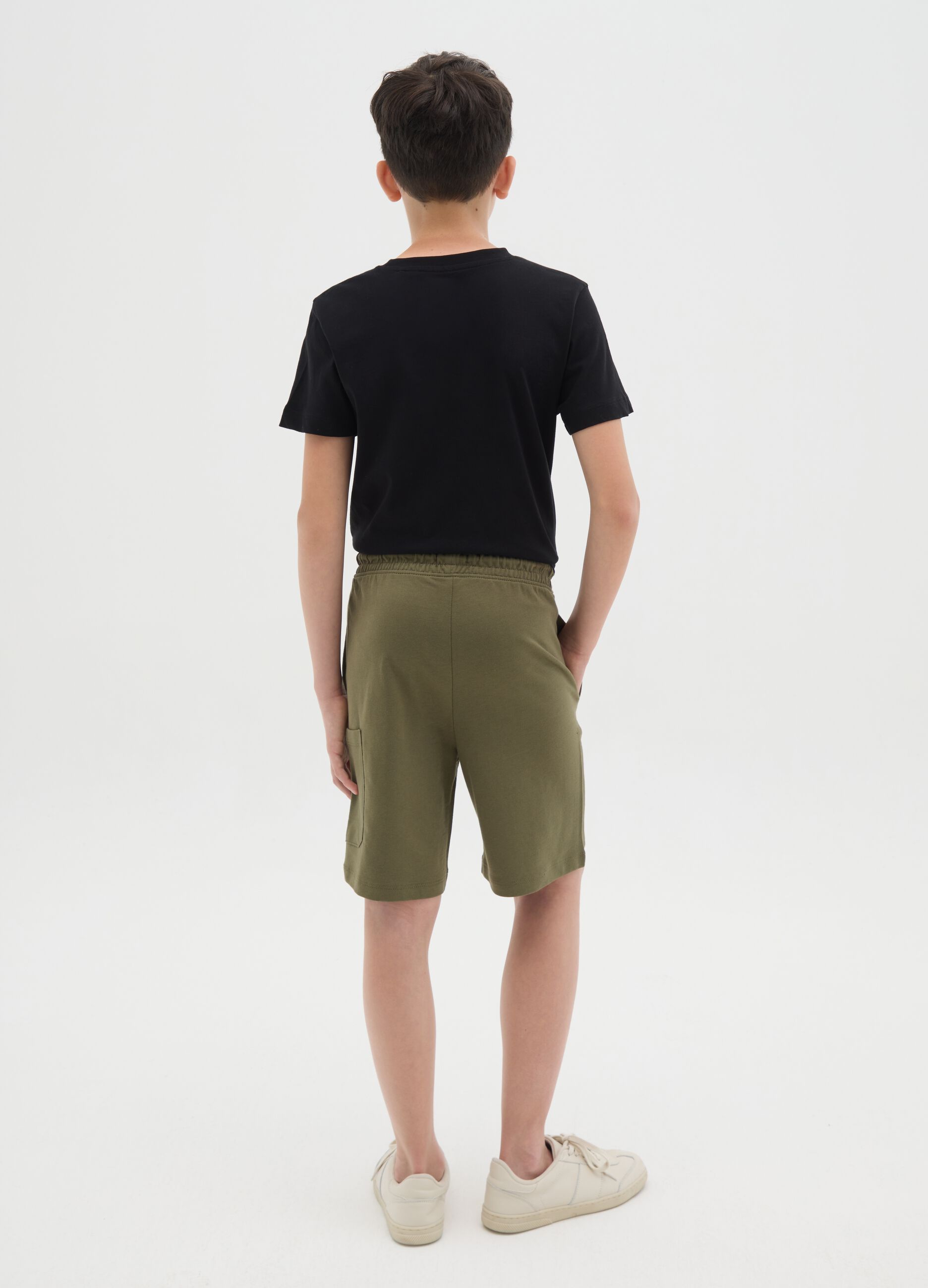 Green cargo Bermuda joggers in cotton with drawstring